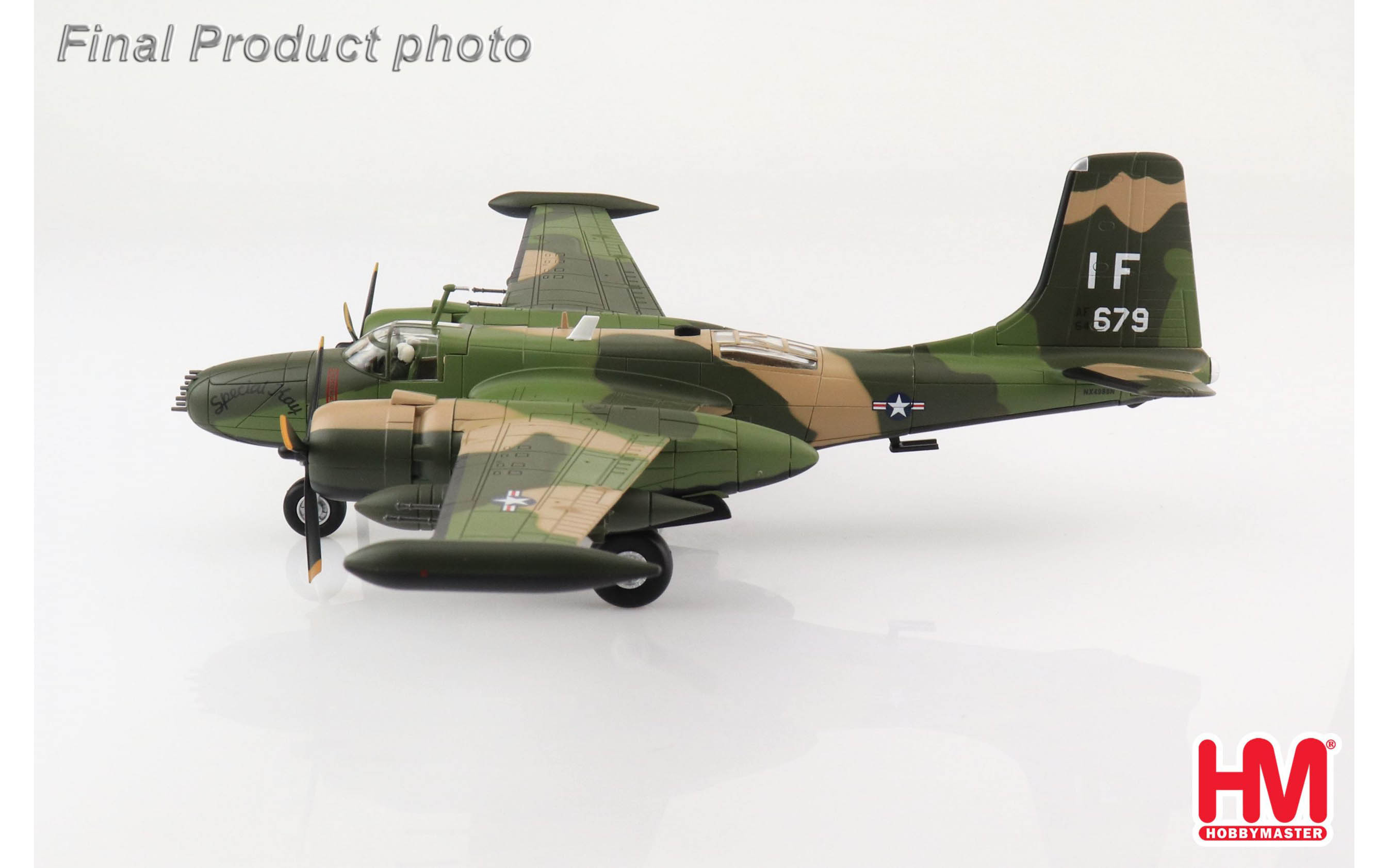 B-26K Counter Invader - Special Kay, Oshkosh 2018 - Hobby Master