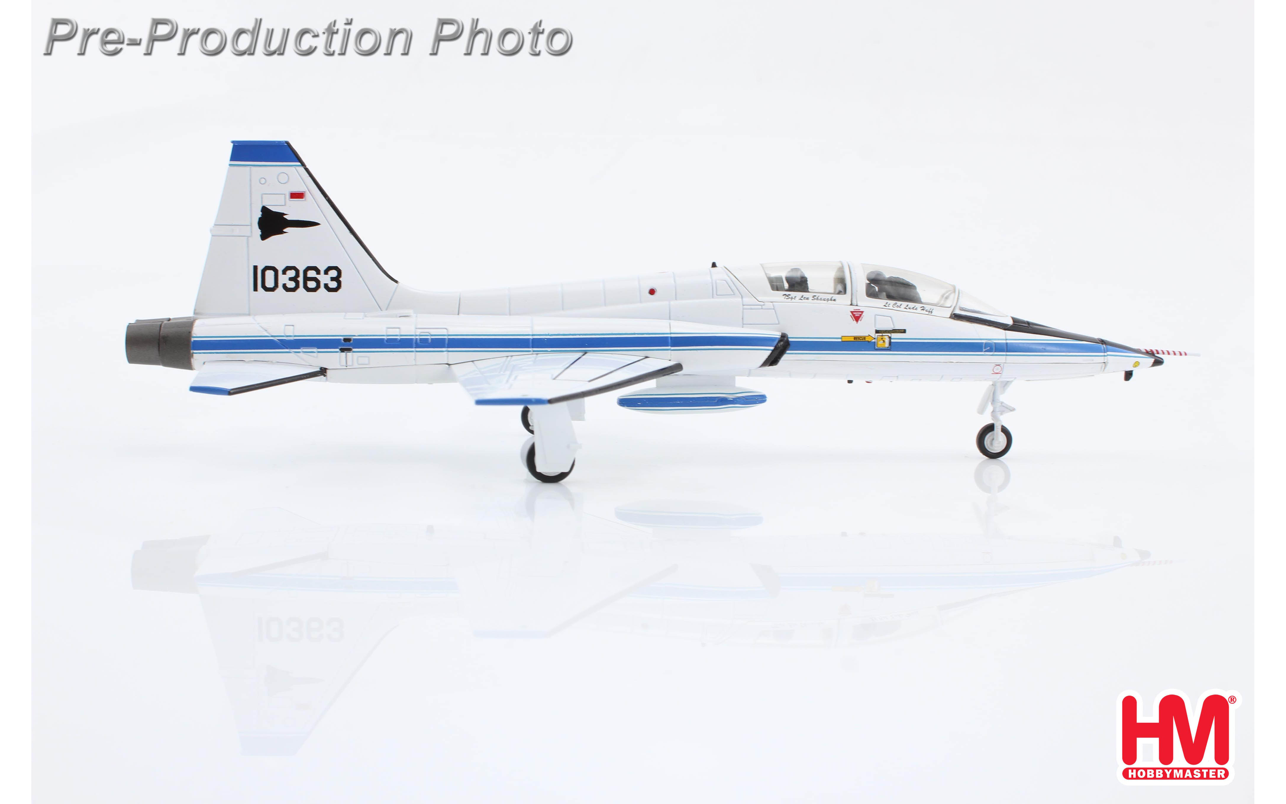 送料込み M-SERIES T-38 TALON 1:200 アメリカ空軍 T-38A Talon 1:200 Diecast Model - Hogan Wings HG-7310 - $38.99