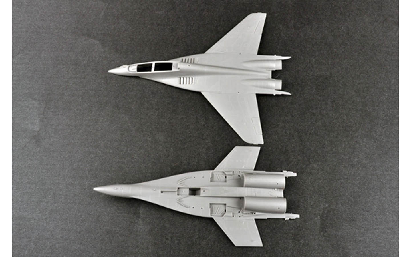 MIG-29UB Fulcrum, Izdeliye 9.51 - Trumpeter 01677