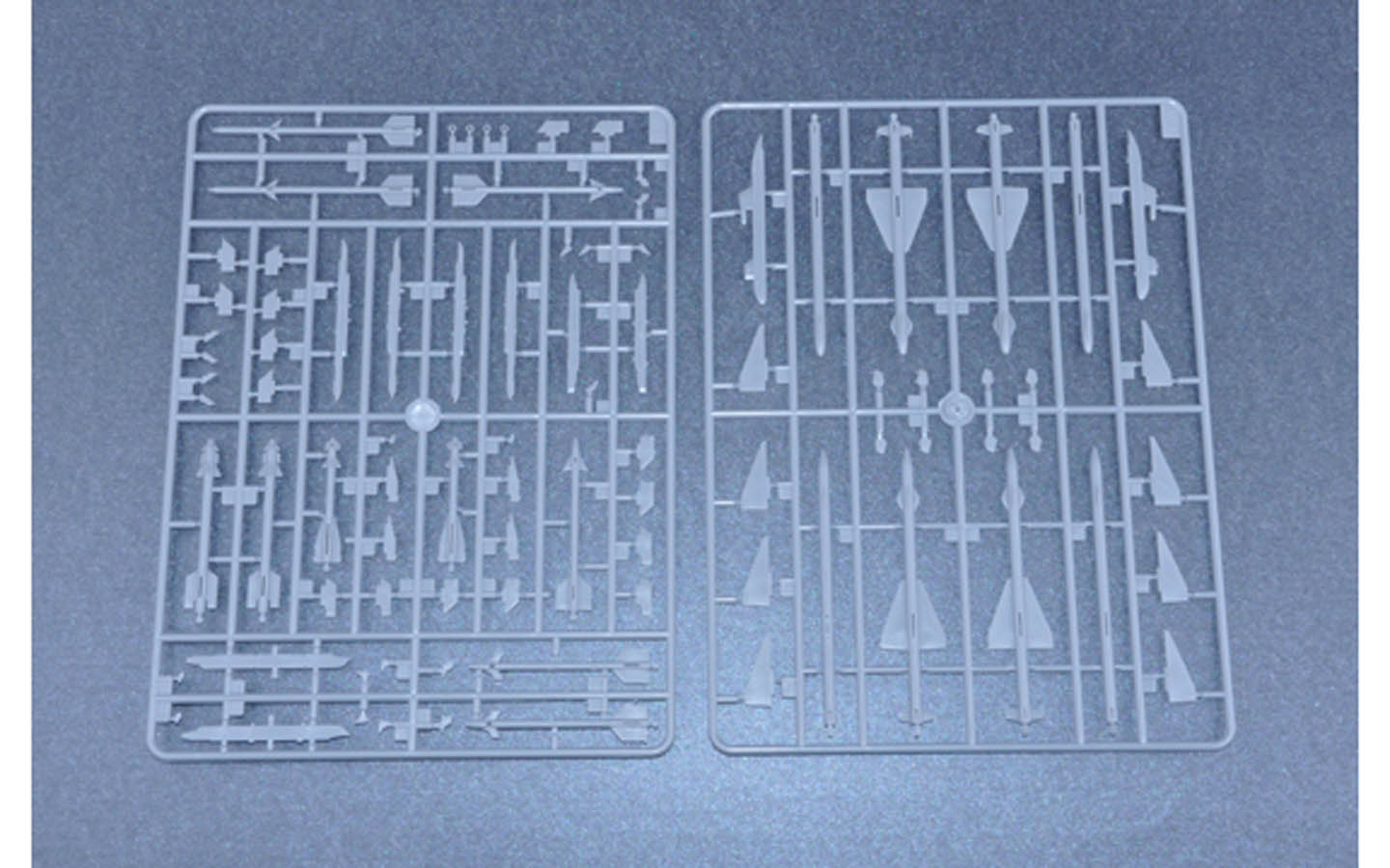 Trumpeter MiG-23ML Flogger-G Modellbausatz - 701 Teile Mit Metallteilen