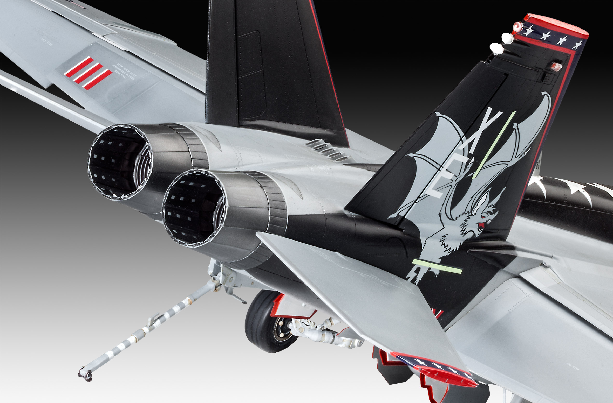 F/A-18E SUPER HORNET 1:32 スケール Amazon.com: Trumpeter 1/32 F/A18E Super Hornet Fighter Model