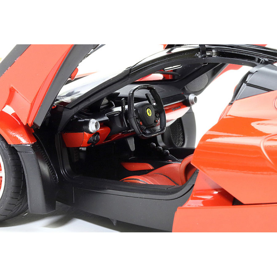 Laferrari - Tamiya 24333 | kingshobby.com