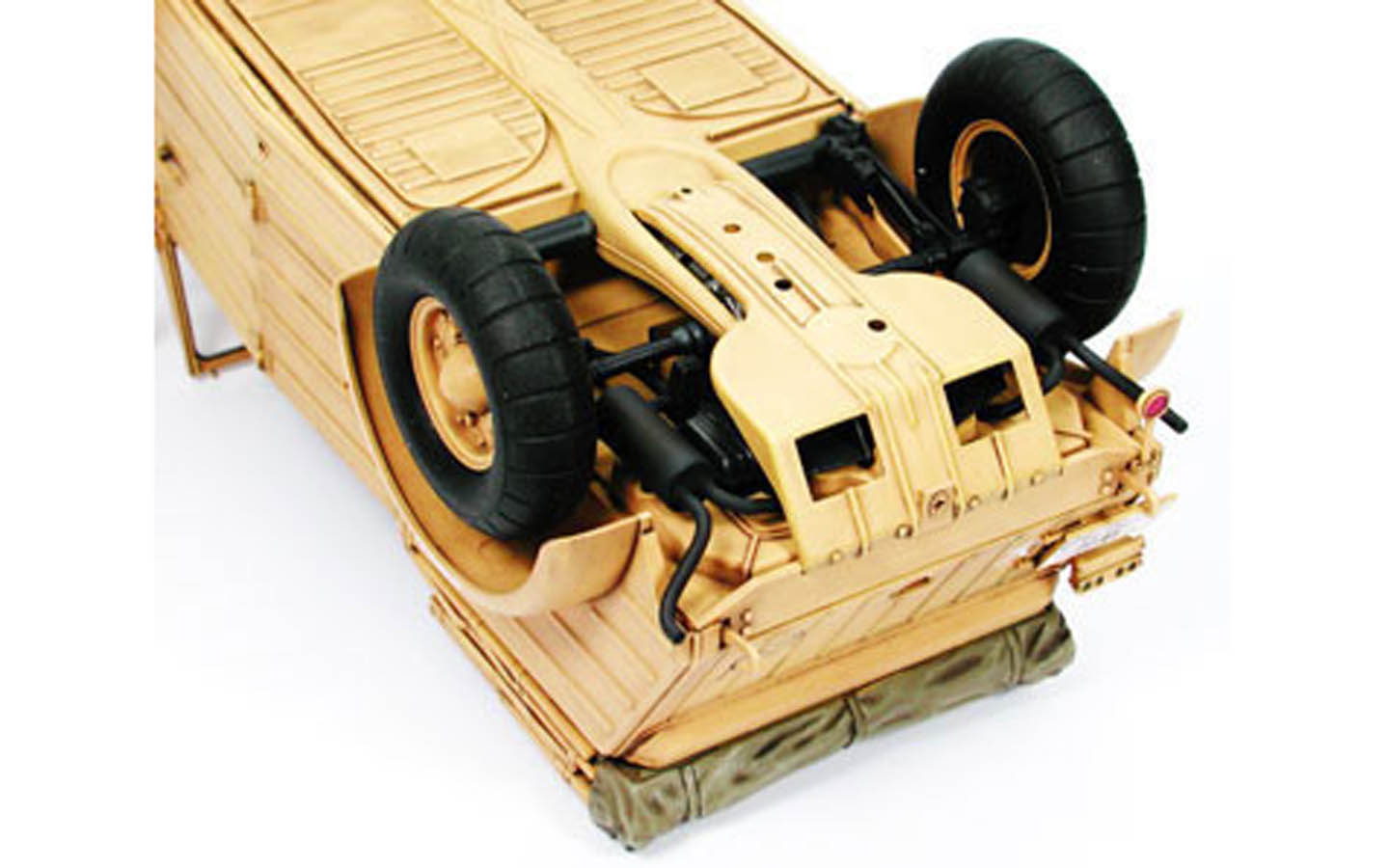 German Kubelwagen Type82 - Tamiya 36202 | kingshobby.com