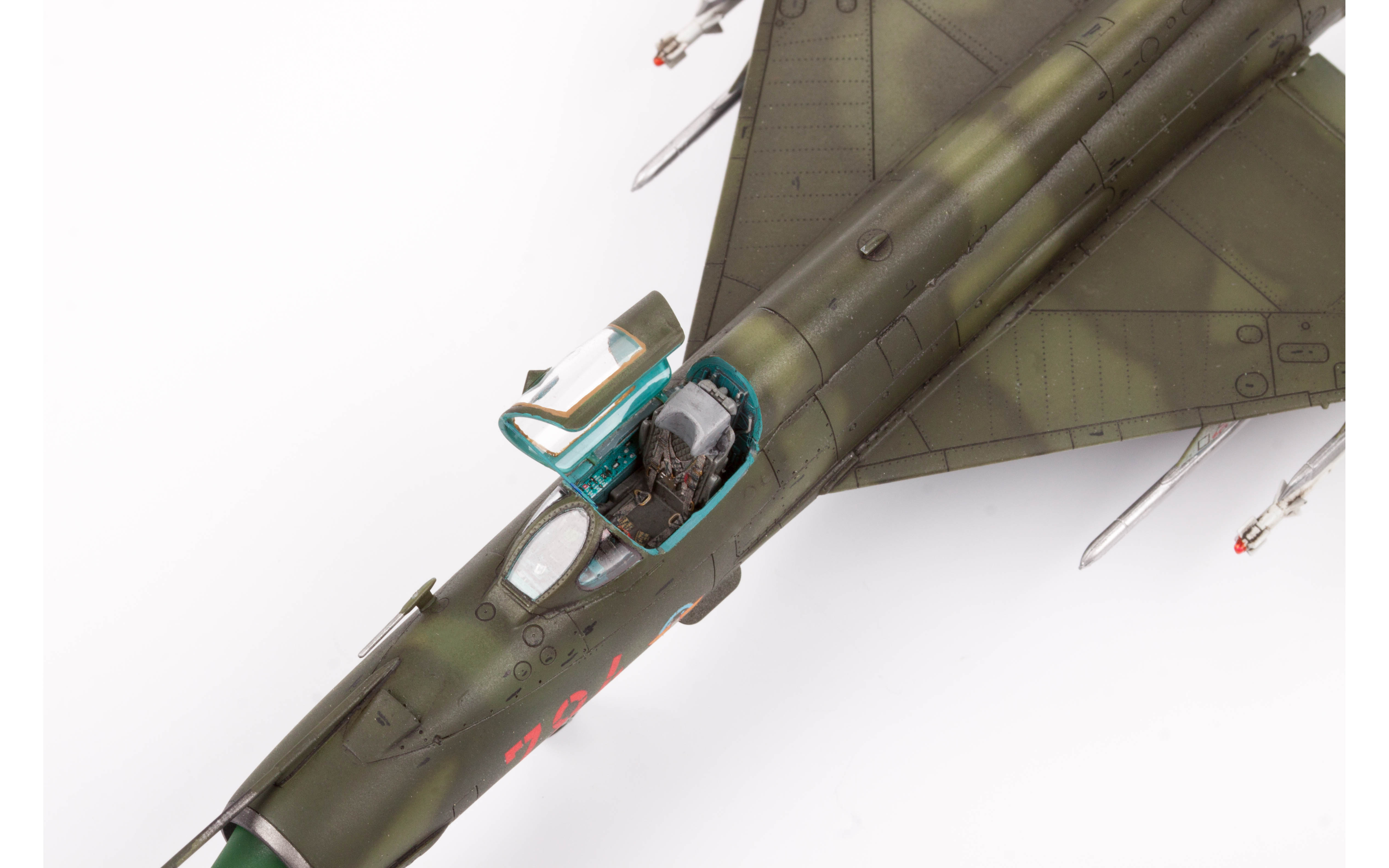 航空機・ヘリコプター eduard MiG-21MF 1/48 MiG-21MF 1/48 - Eduard Store