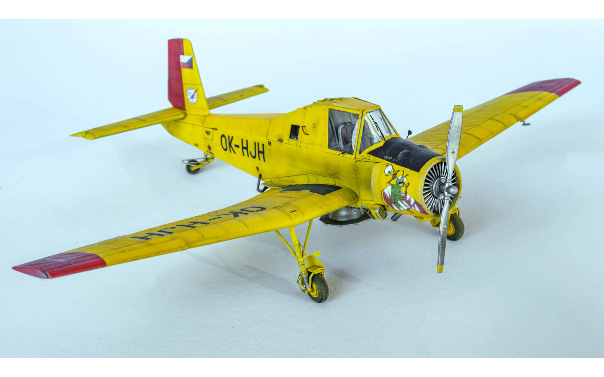 Z-37A Čmelák - Weekend Edition - Eduard 7456 | kingshobby.com