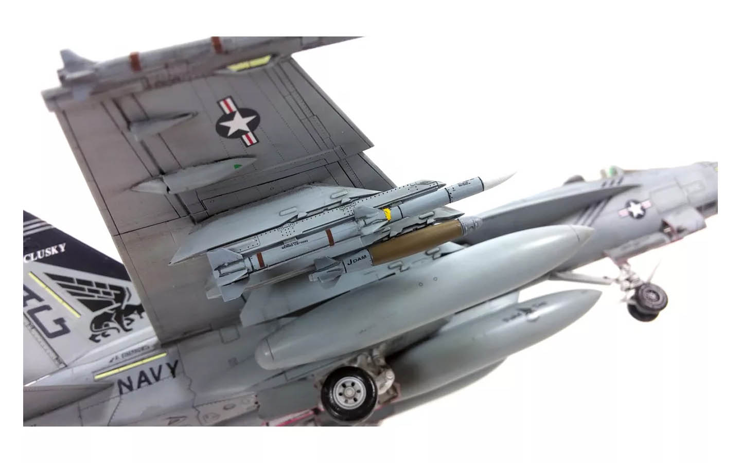 戦闘機　VFA−143 F/A−18E 166609 100 ラジコン　模型 戦闘機 VFA−143 F/A−18E 166609 100 ラジコン 模型 模型