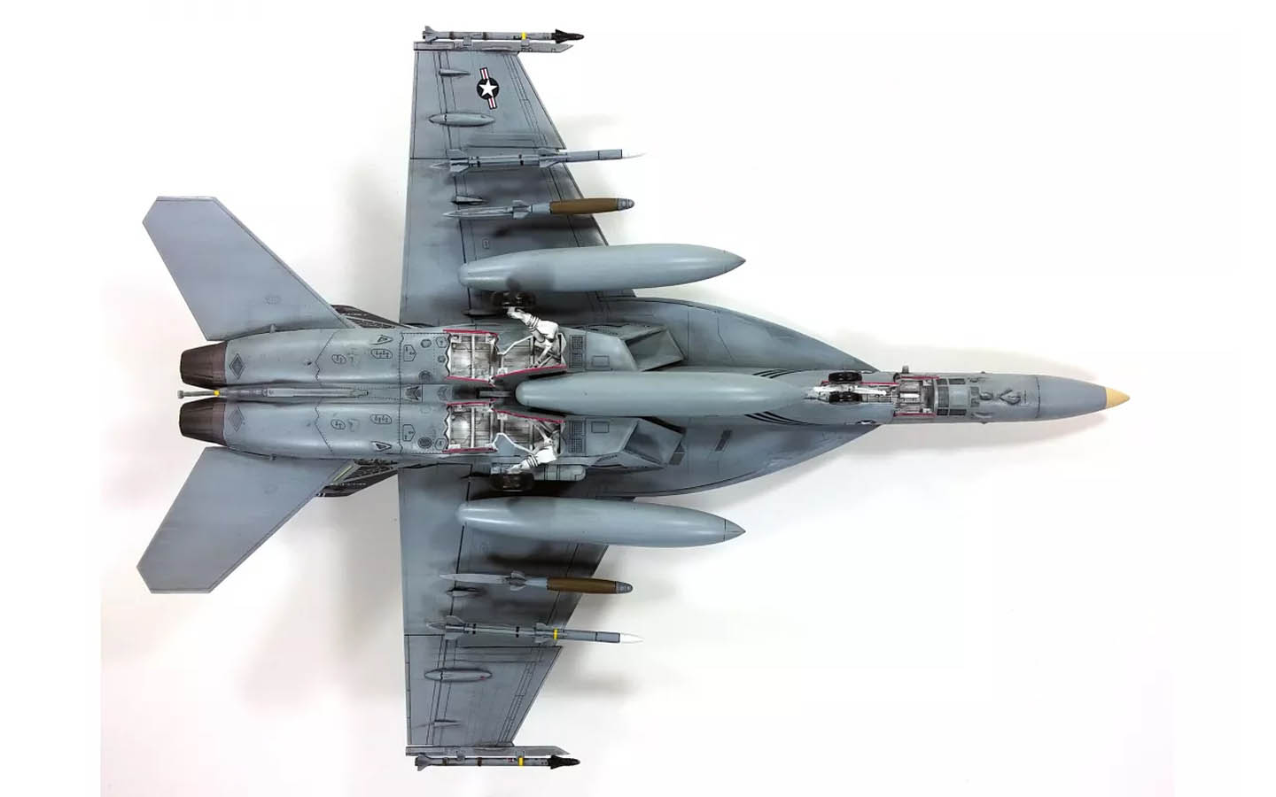 USN F/A-18E, VFA-143, Pukin Dogs - Academy 12547
