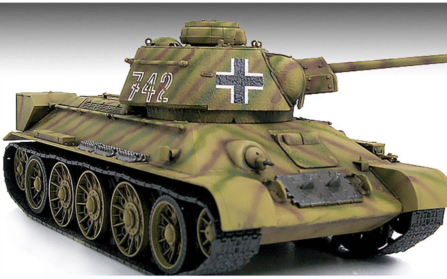 German T-34/76 747(r) - Academy 13502 | kingshobby.com