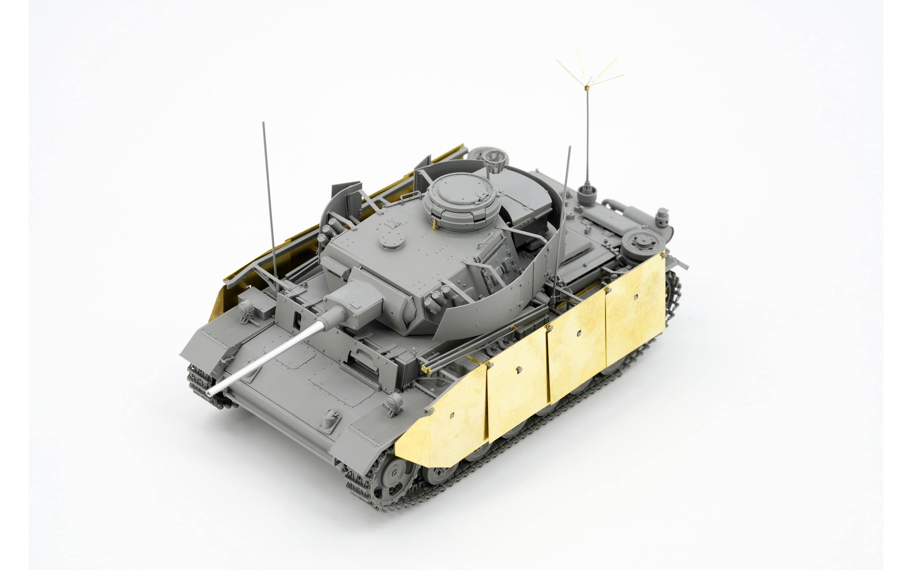Pz.Bef.Wg.III Ausf.K w/Schürzen, 2 in 1 - Border BT048