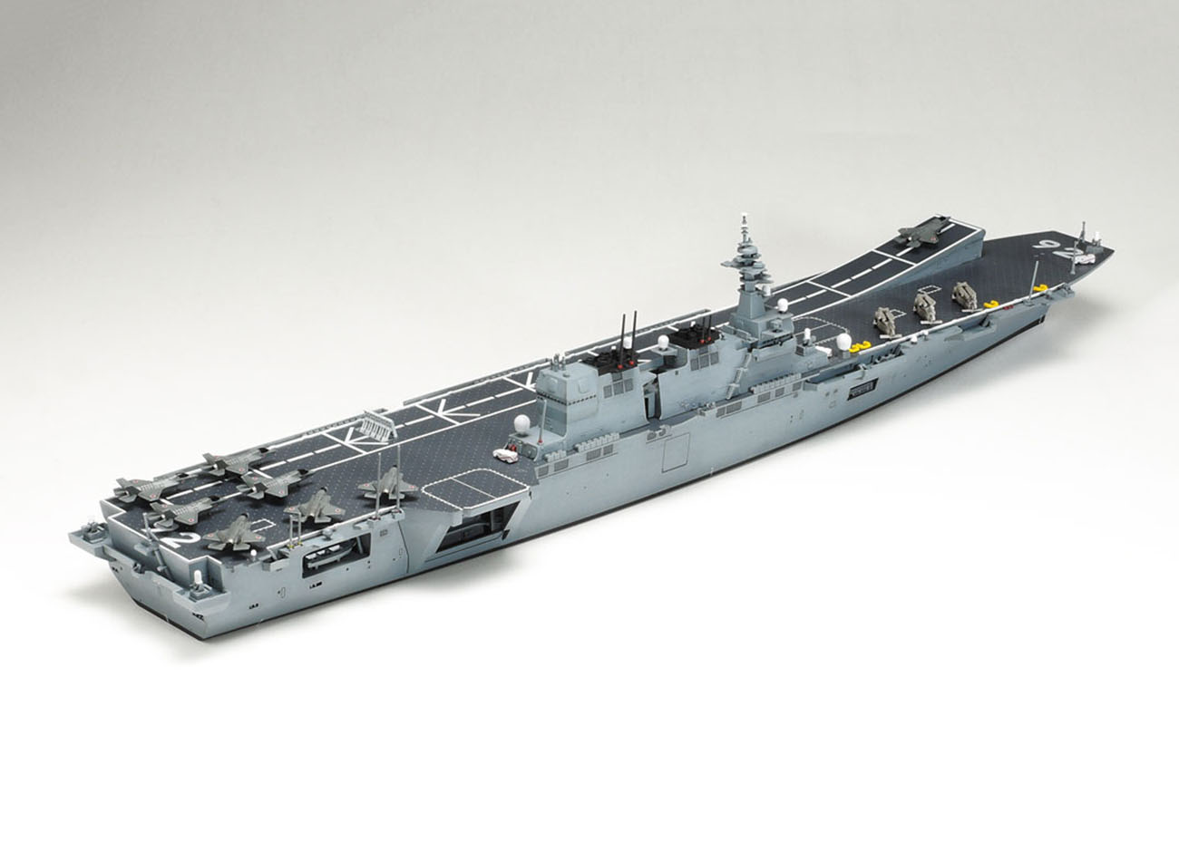 DDV 192 Ibuki - Tamiya 25413 | kingshobby.com