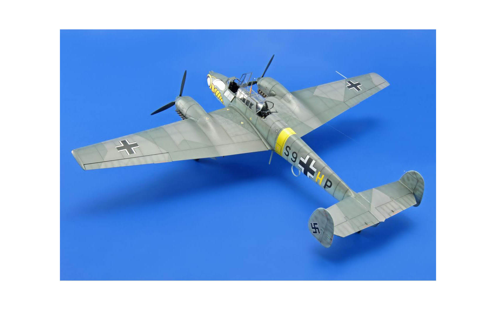 Bf 110E - ProfiPACK - Eduard 8203 | kingshobby.com