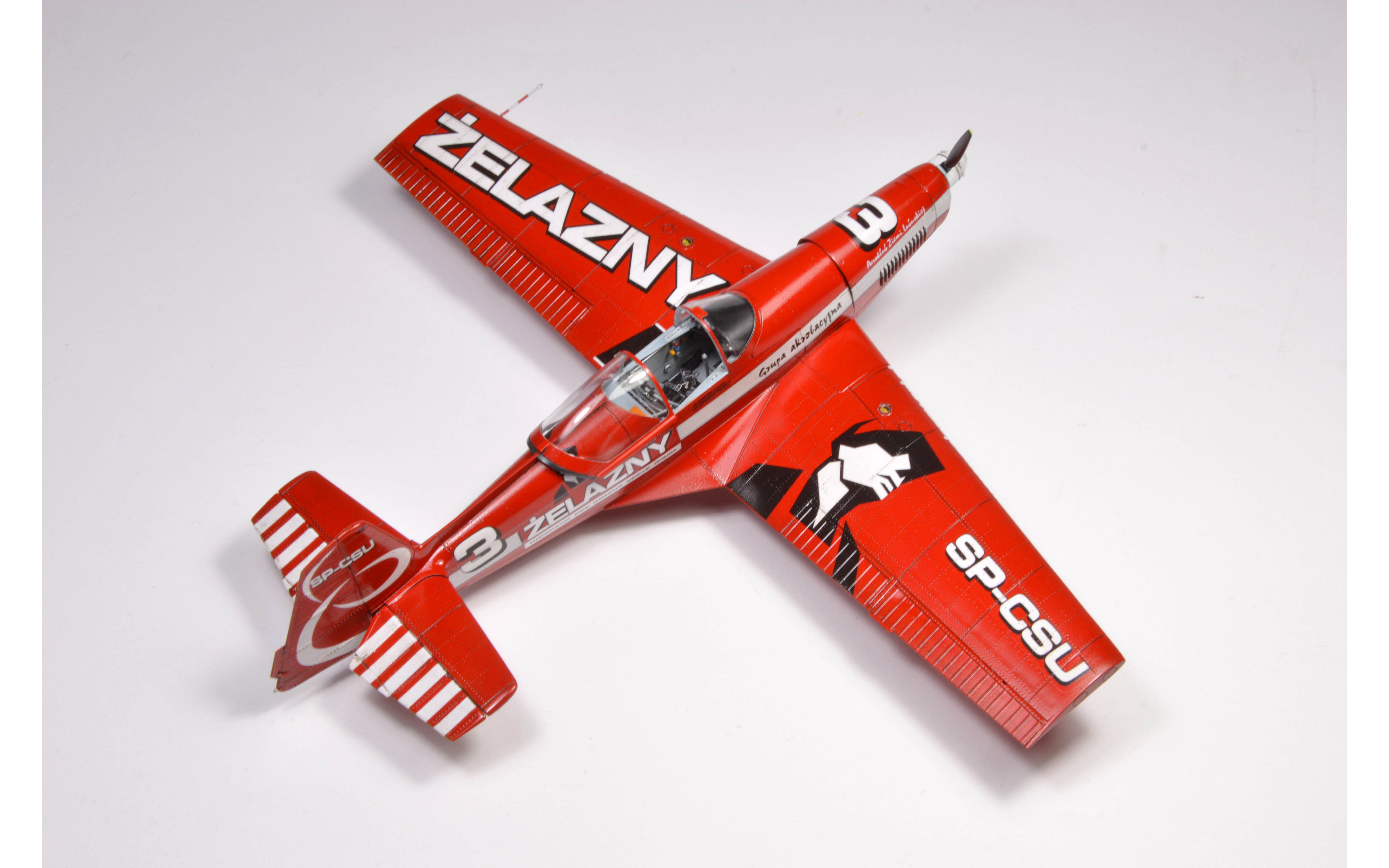 Z-526AFS Akrobat - Eduard 82184 | kingshobby.com