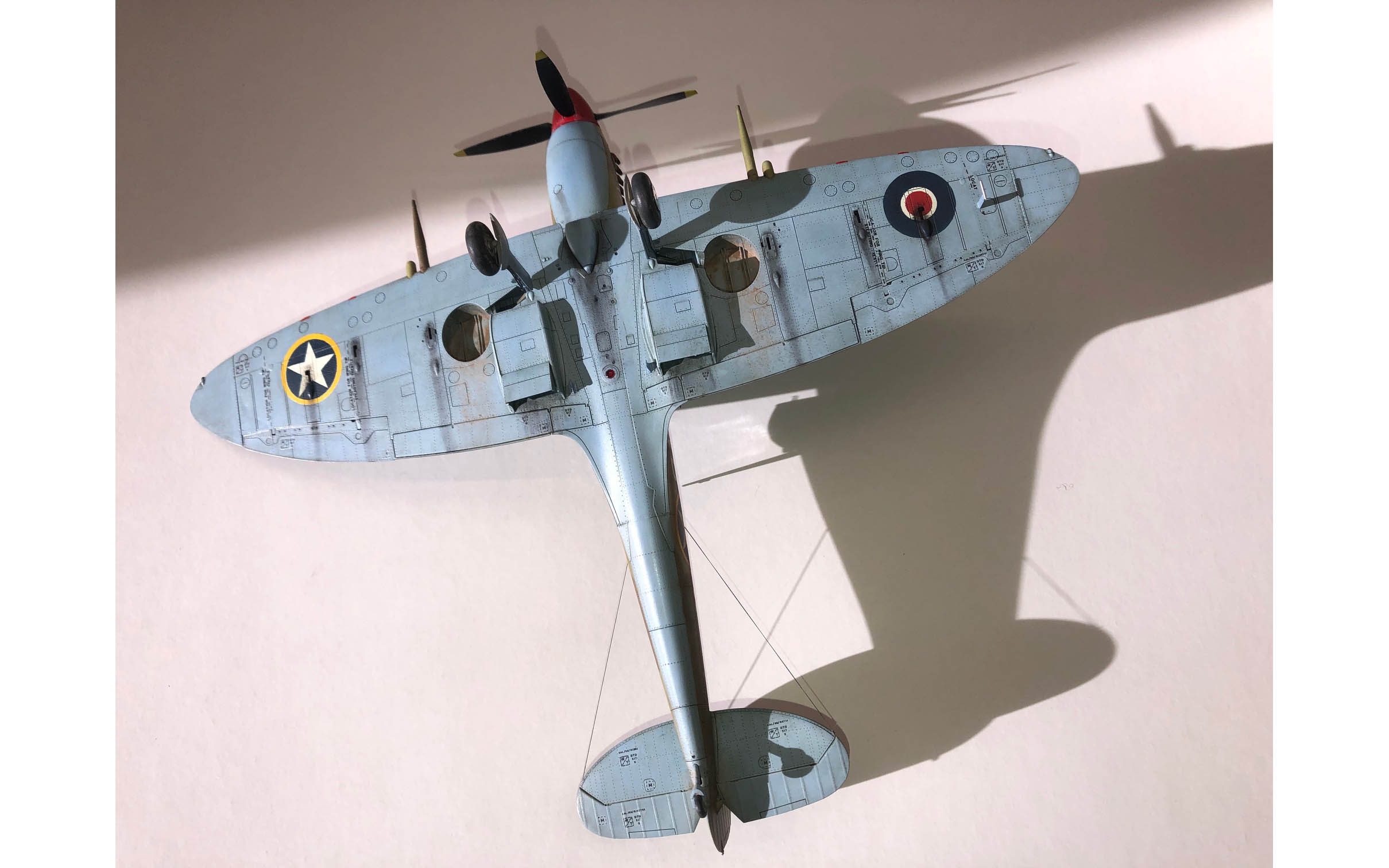 Spitfire Mk.IXc Early Version - ProfiPACK Edition - Eduard 8282