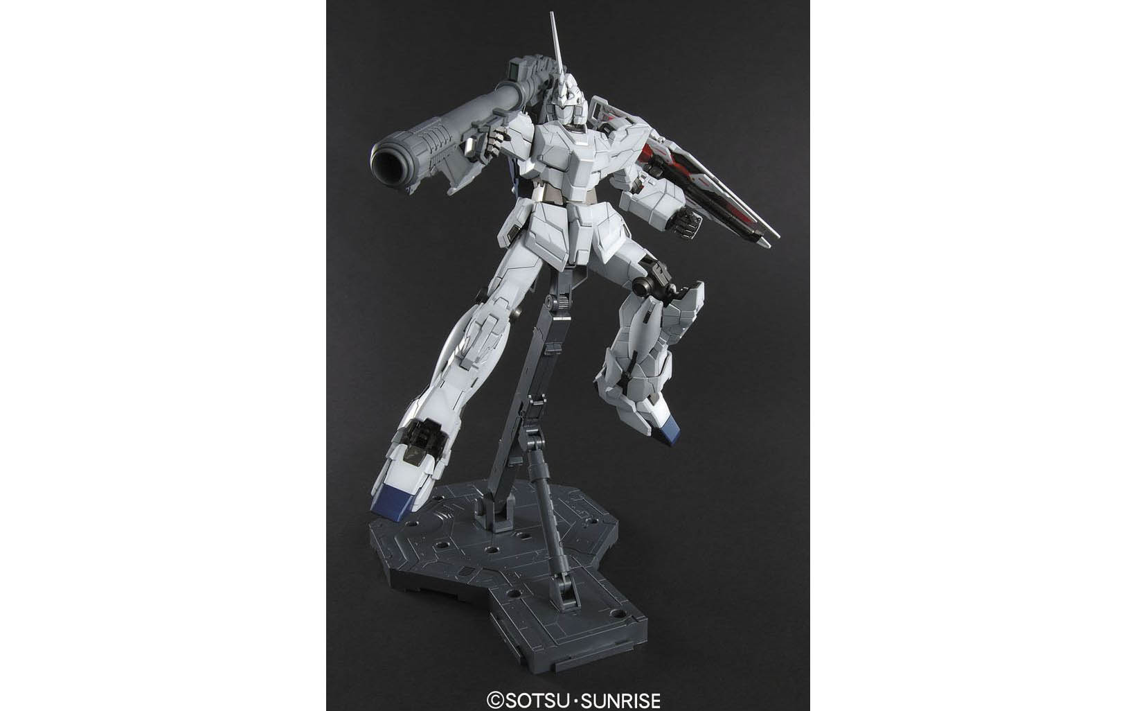 MG RX-0 Unicorn Gundam - Full Psycho-Frame Prototype Mobile Suit