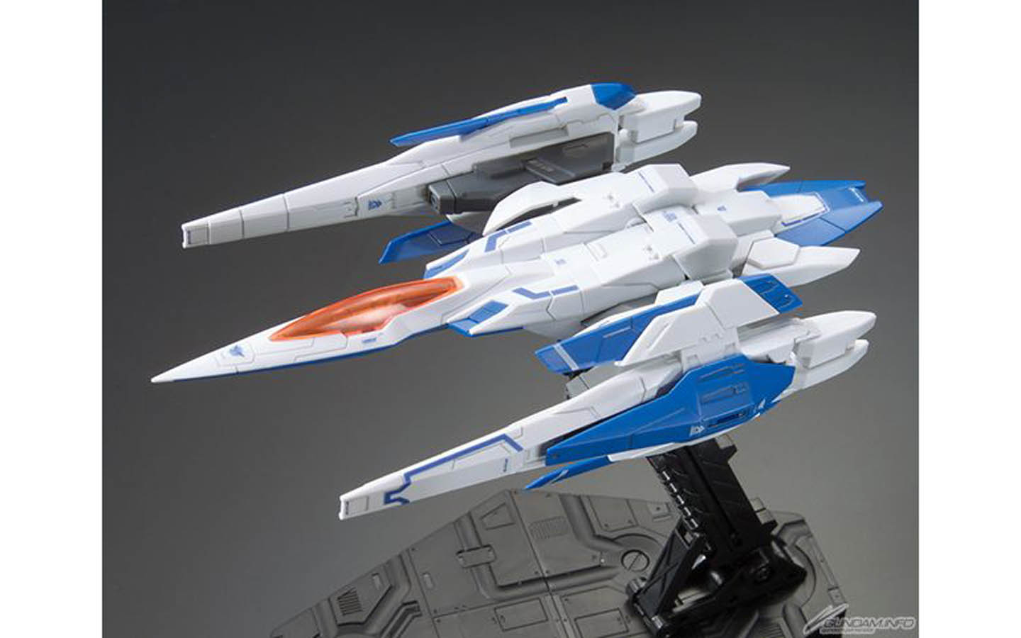 RG 00 Raiser - Celestial Being Mobile Suit GN-0000+GNR-010