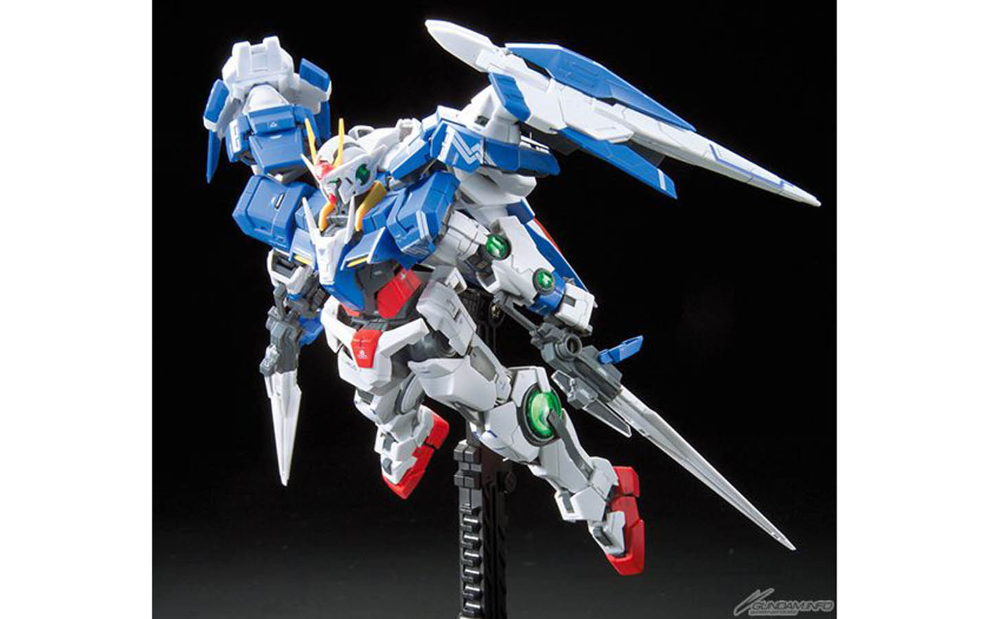 ロボット 00RAISER celestial being mobile suit RG 00 Raiser - Celestial Being Mobile Suit GN-0000+GNR-010