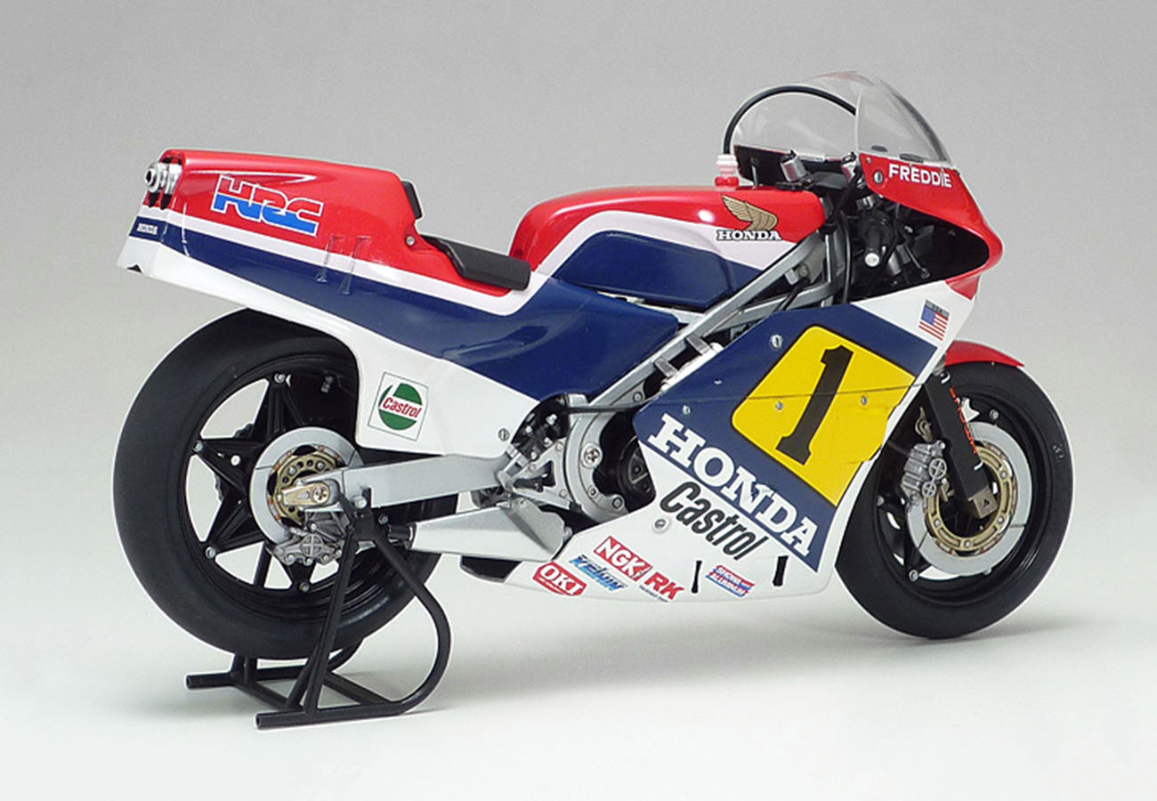 Honda NS500 84 No 1 - Tamiya 21139 | kingshobby.com