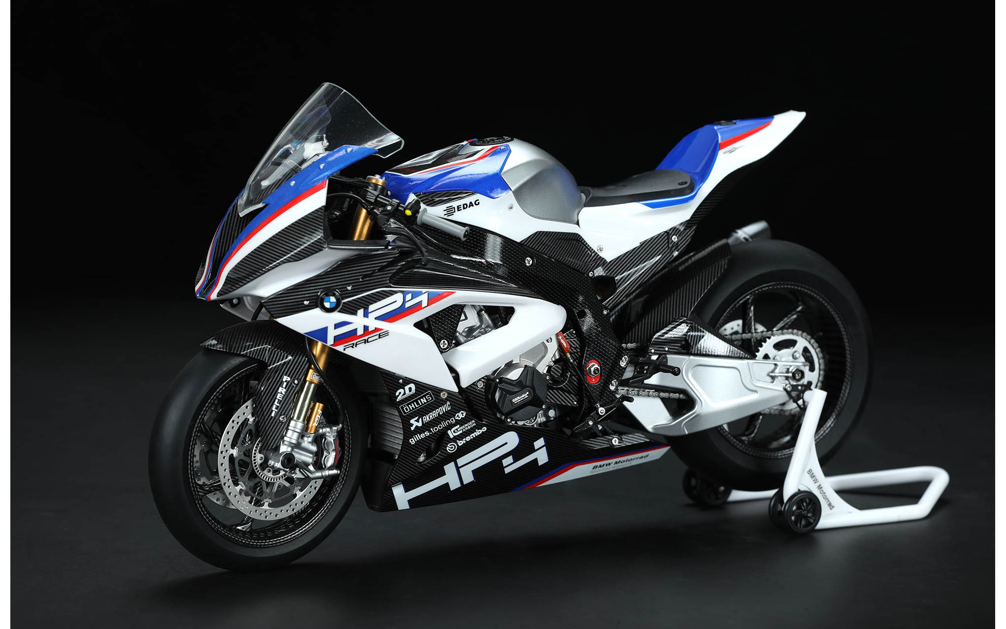オートバイ・バイク MENG 1/9 BMW HP4 RACE MT-004 Amazon.com: MENG Model MNGMT-004 1:9-BMW HP4 Race Scale