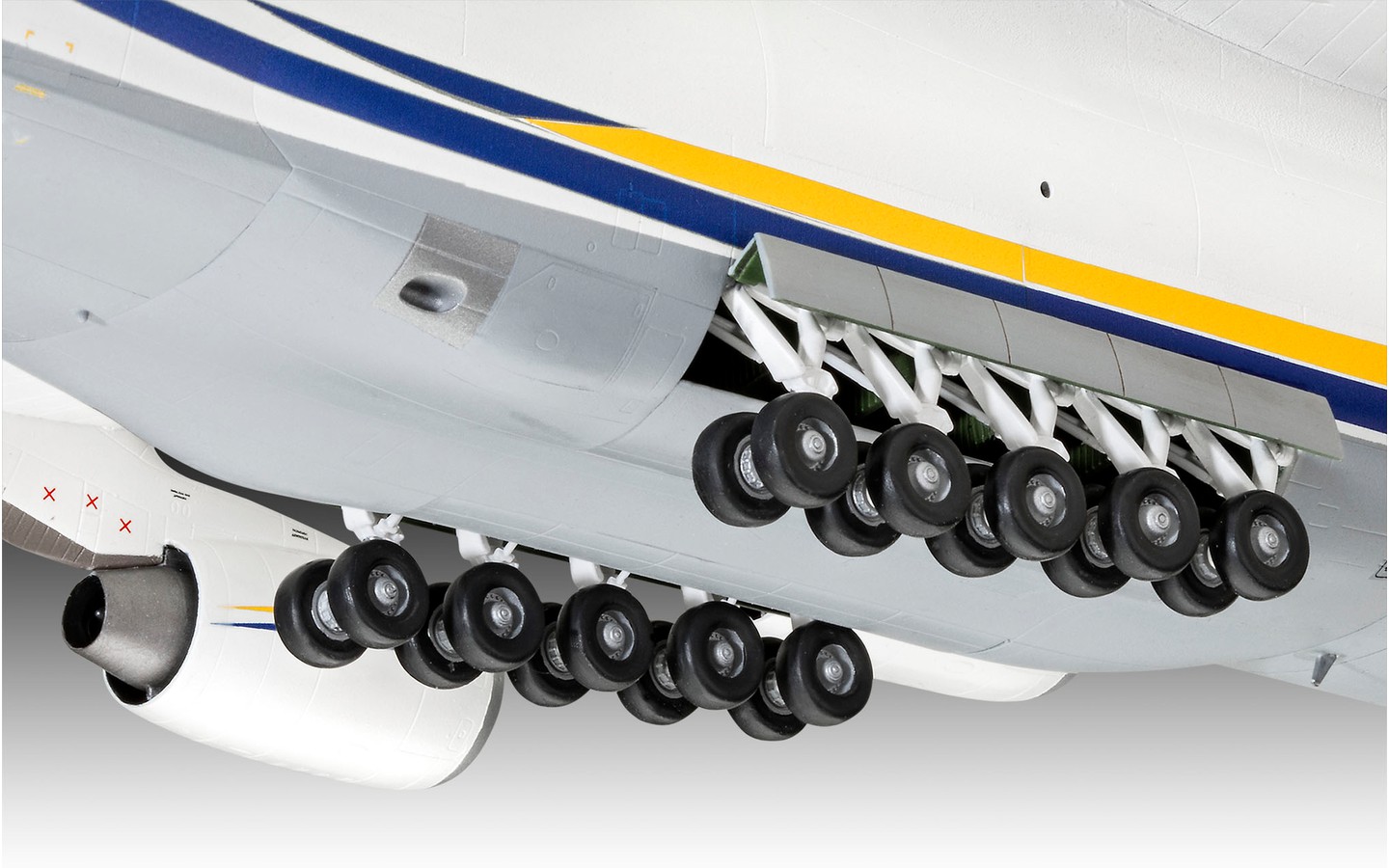 Antonov AN-124 Ruslan - Revell 03807 | kingshobby.com