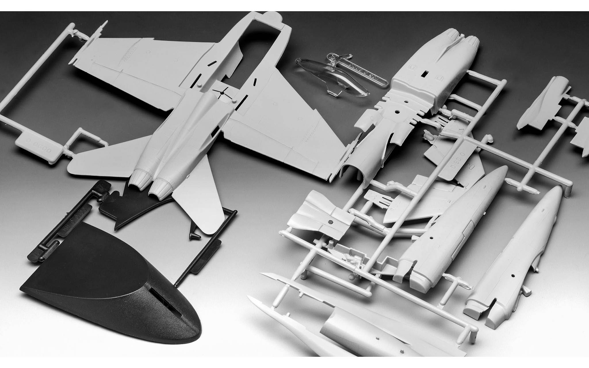 Maverick's F/A-18 Hornet - Top Gun Maverick - Easy-click - Revell