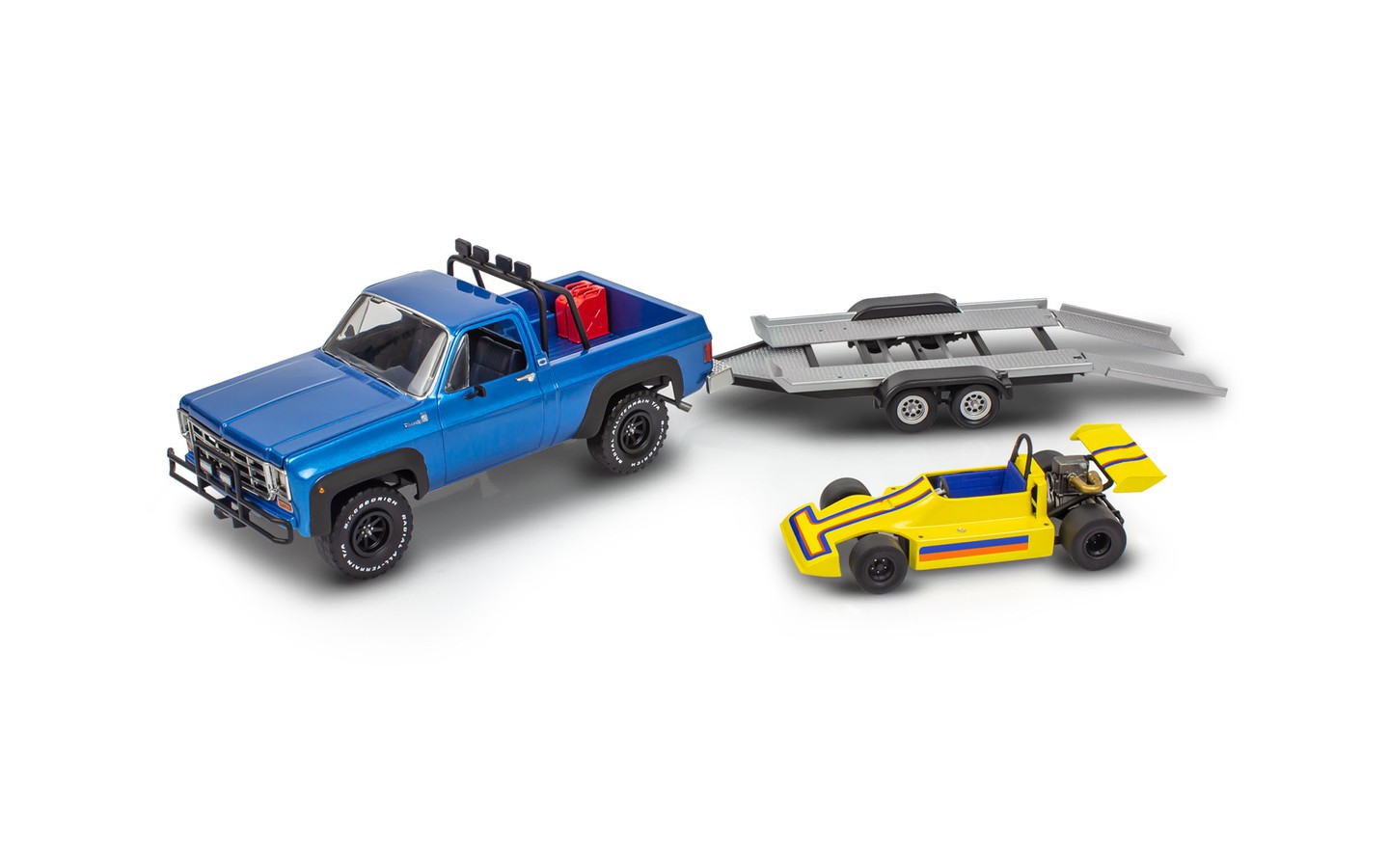 78 Chevy off Road 4x4 with Malibu Grand Prix Virage and Trailer