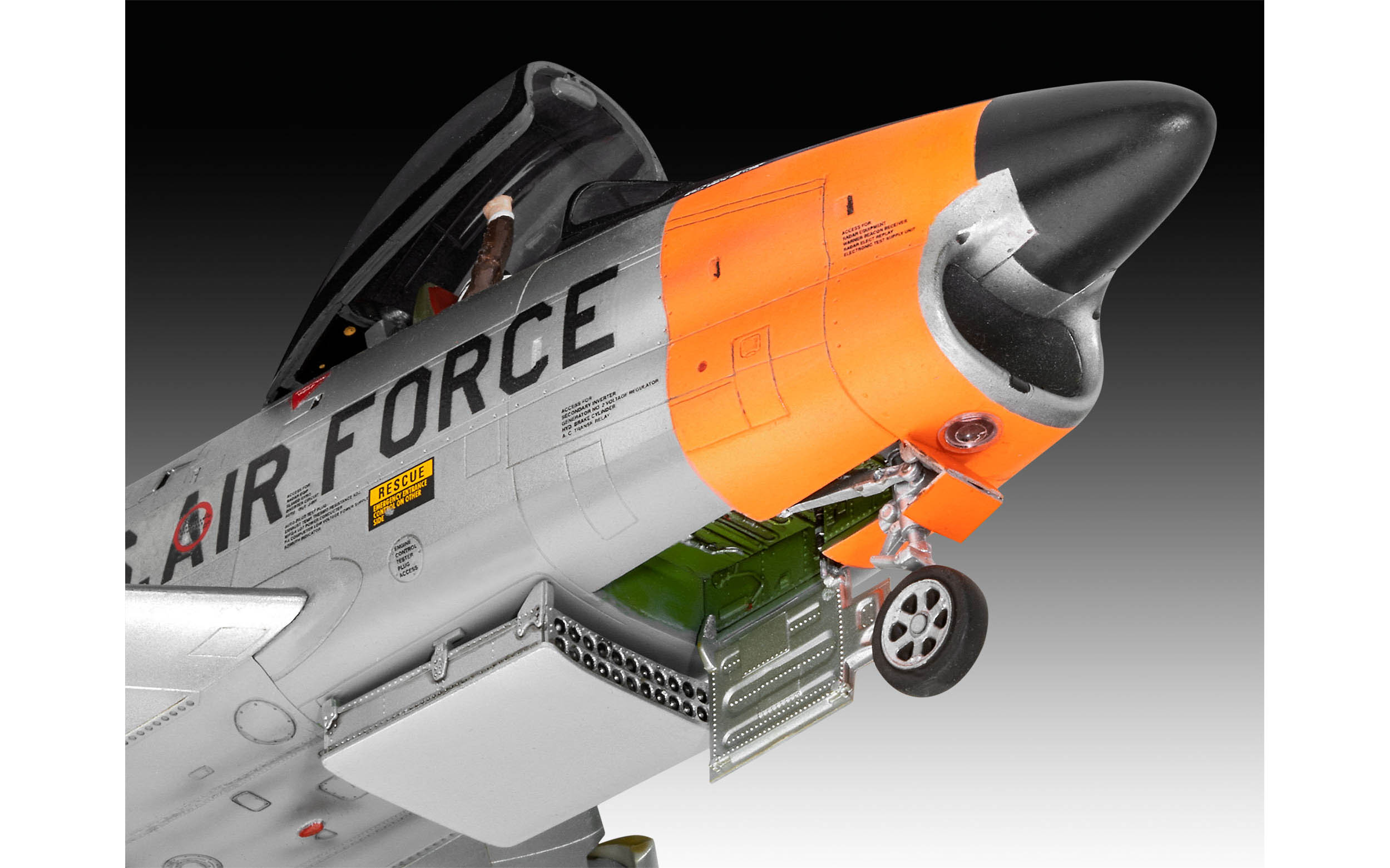 （限定価格）F-86K \"SABRE DOG\" 1/32スケール 最後2点在庫 Kitty Hawk 1/32 F-86K “Sabre Dog” | Large Scale Planes