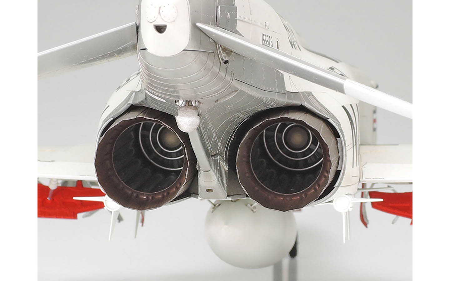 McDonnell F-4 J Phantom II - Tamiya 60306 | kingshobby.com