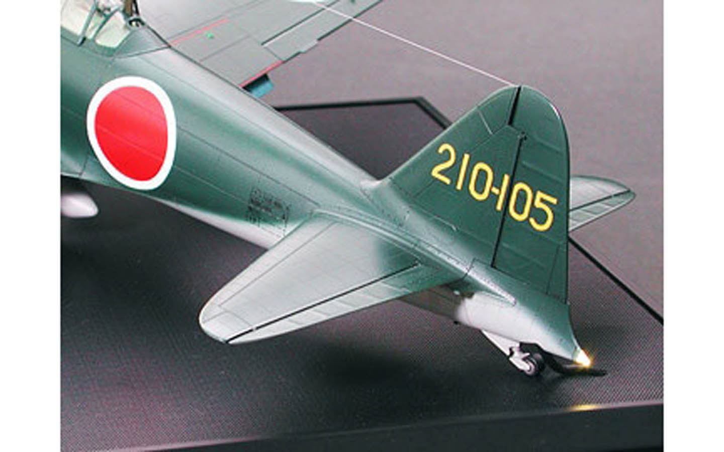 Mitsubishi A6M5 Zero Fighter - Tamiya 60311 | kingshobby.com
