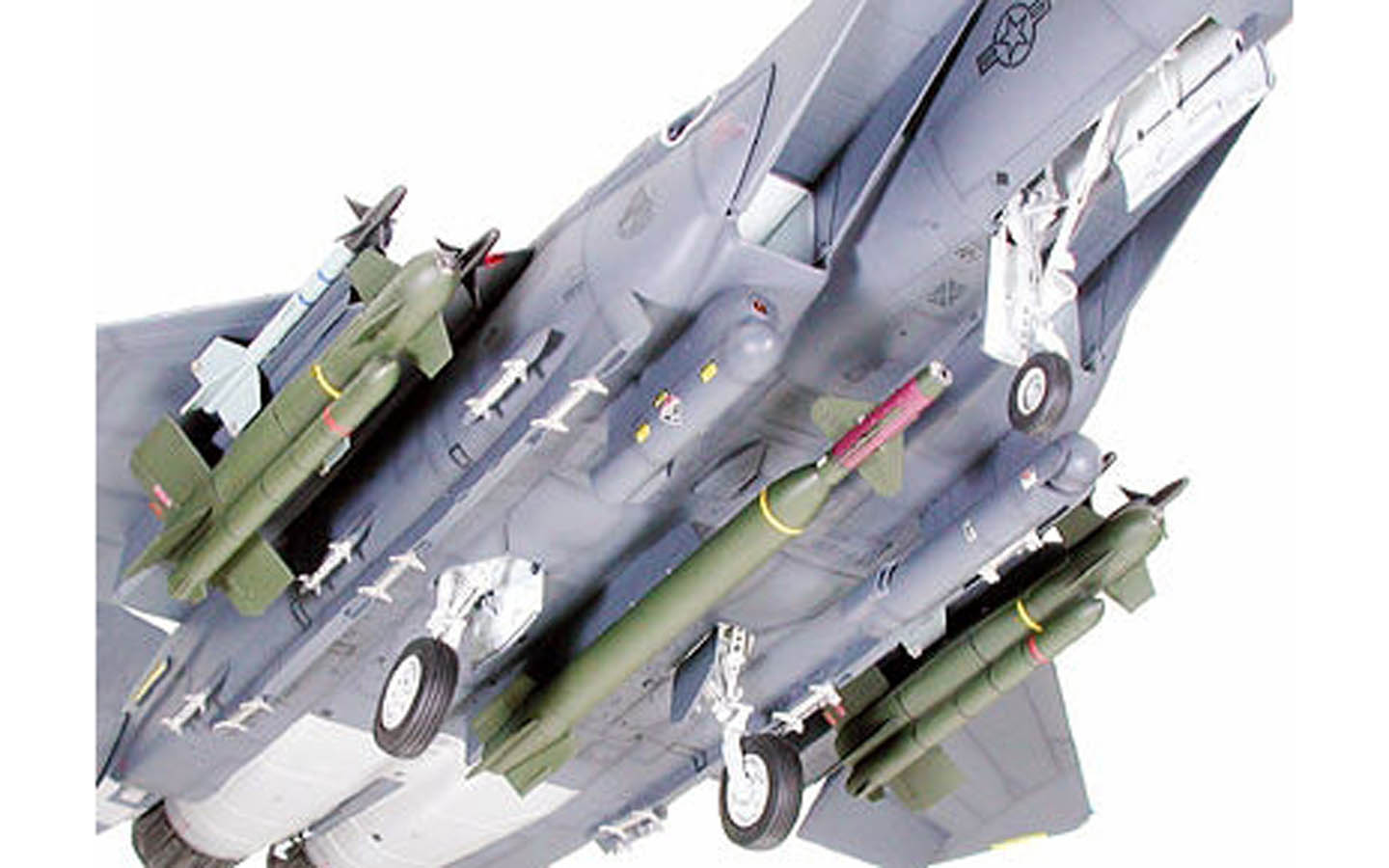 F-15E Strike Eagle - Bunker Buster - Tamiya 60312 | kingshobby.com
