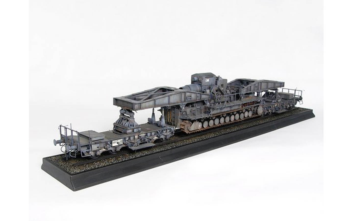 Mörser Karl Gerät 040/041 on Railway Transport Carrier
