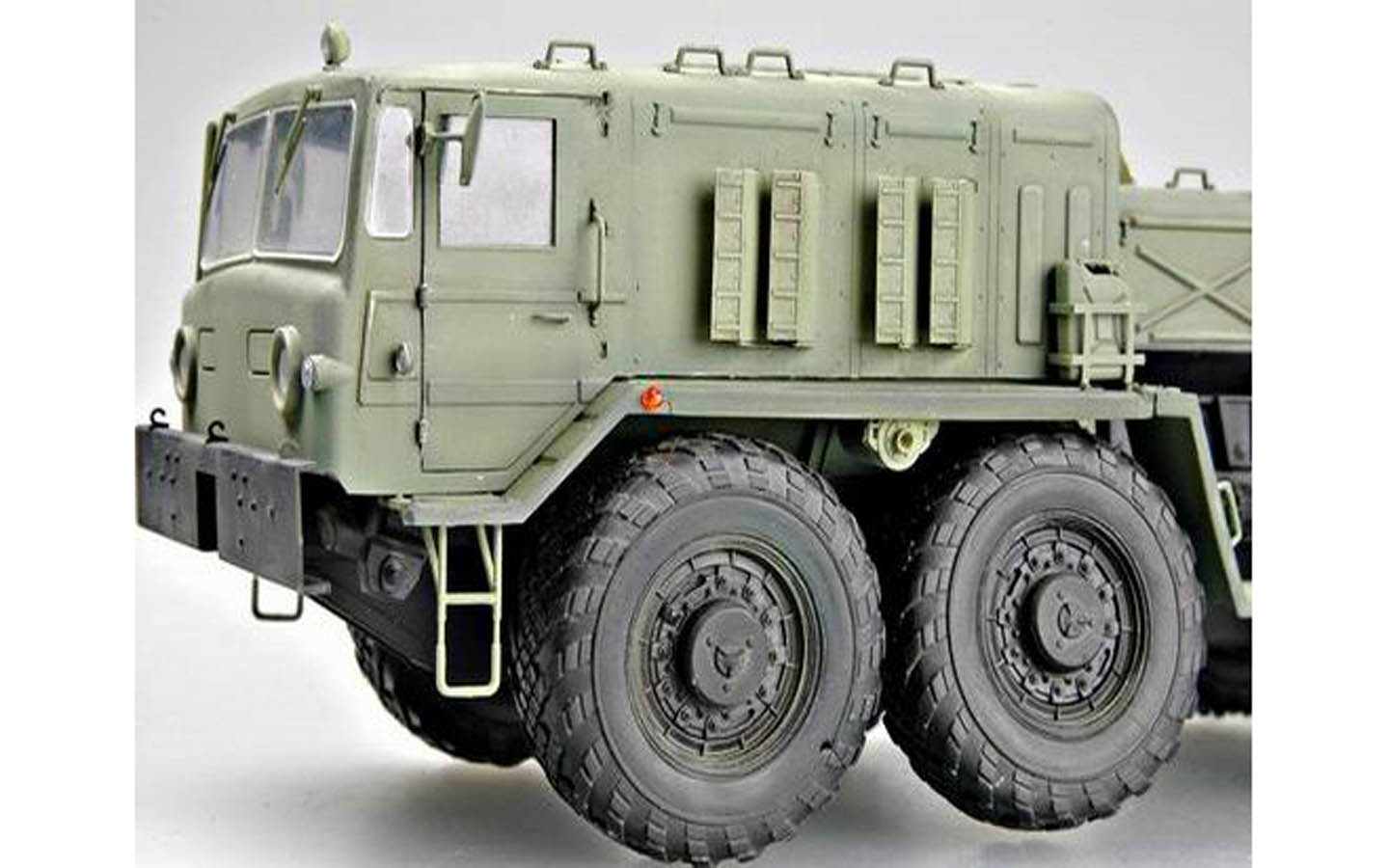 プラモデル　1/35 MAZ-537G intermediate type with MAZ/ChMZAP-5247G semitrailer [00211] MAZ-537G intermediate type with MAZ/ChMZASP 5247G semi