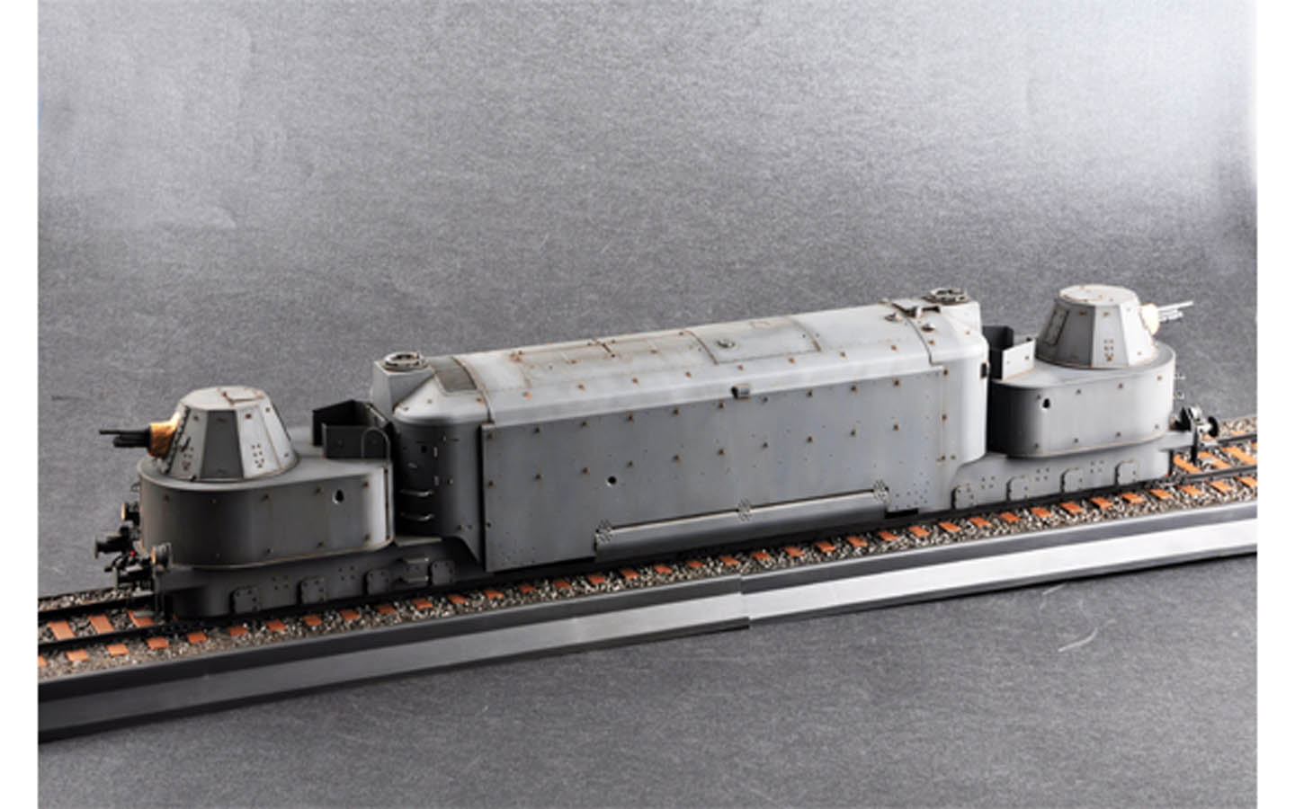 German Armored Train Panzertriebwagen Nr.16 - Trumpeter