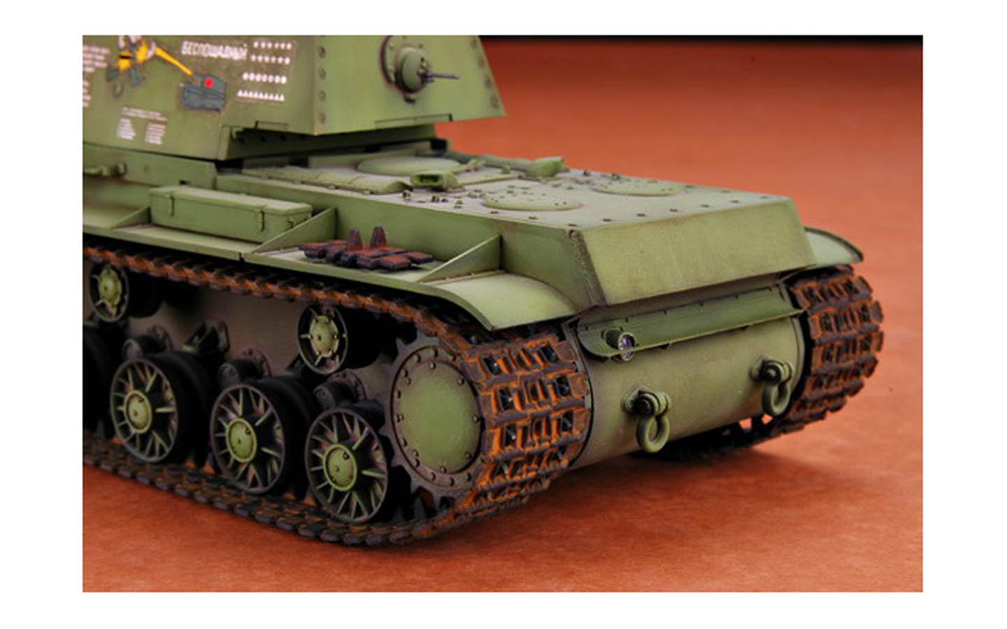 Russia KV-1 Model 1942 Simplified Turret Tank - Trumpeter 00358 ...