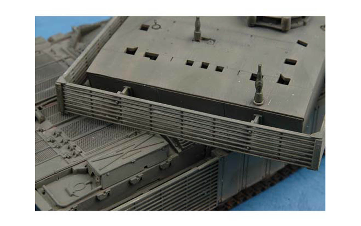 British Challenger 2, Enhanced Armour - Trumpeter 01522 | kingshobby.com