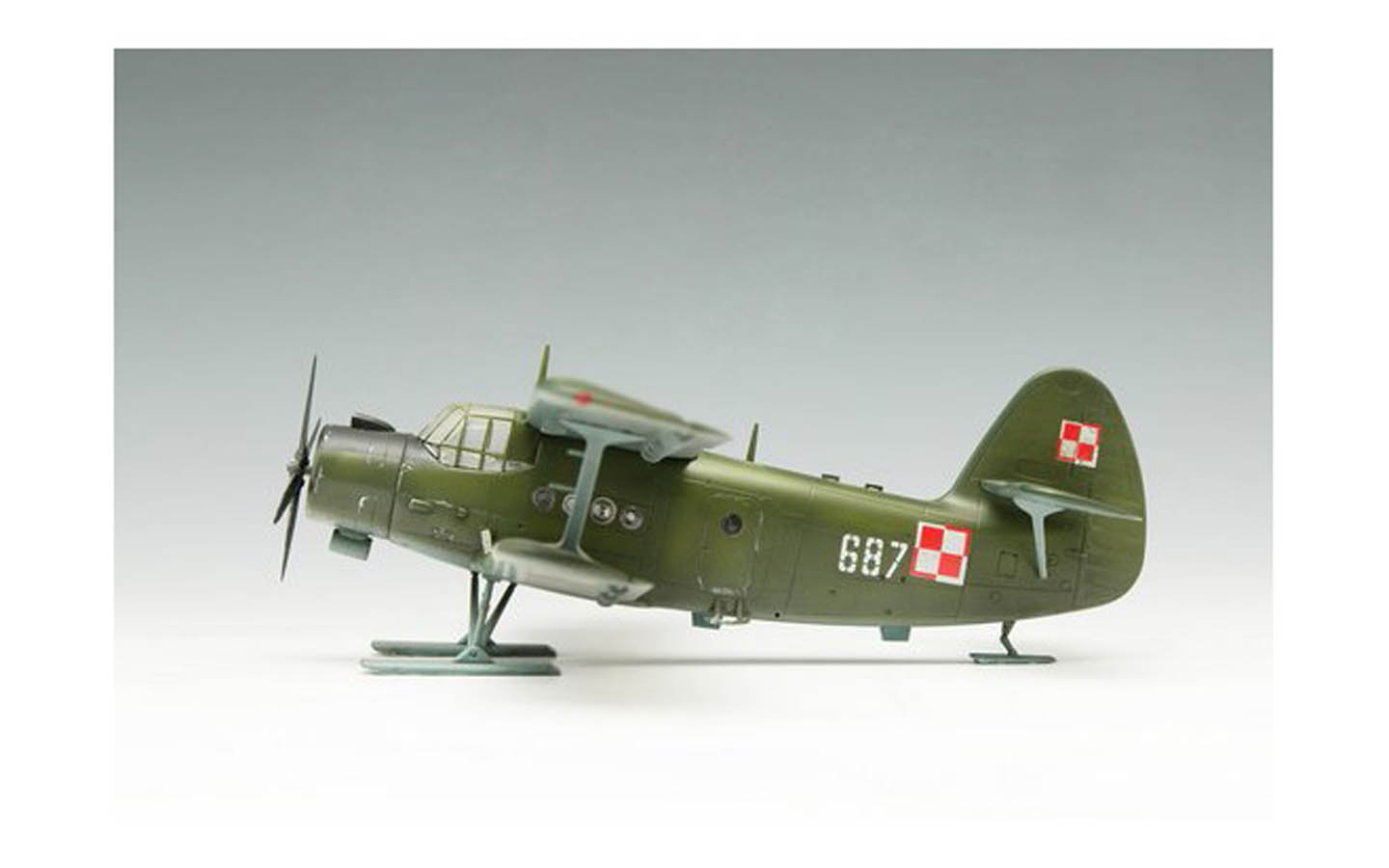 Antonov An-2 Colt on Skis Trumpeter 01607