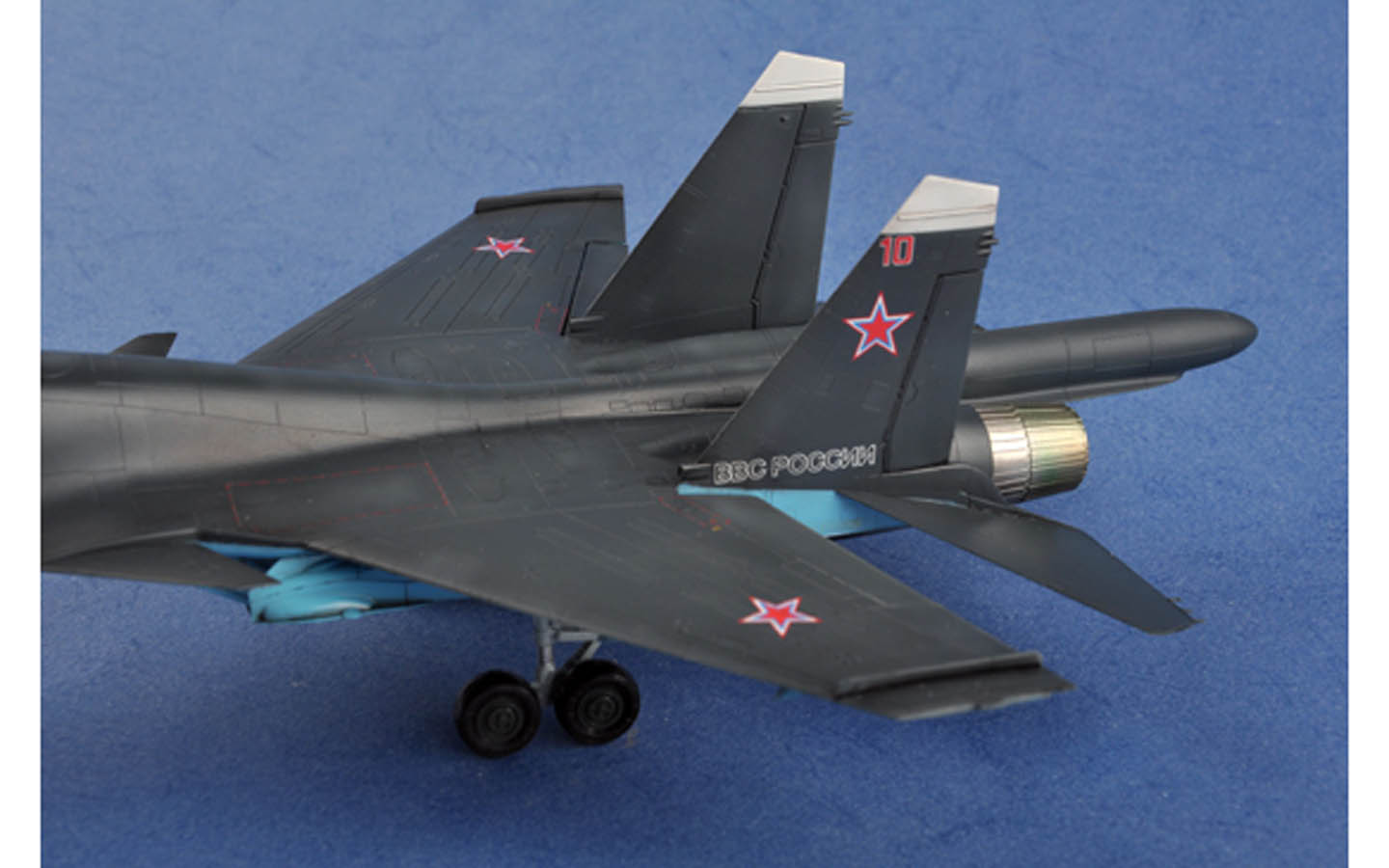 トランペッター 1/72 ロシア空軍 Su-34 フルバック プラモデル 01652 dwos6rj Amazon | トランペッター 1/72 ロシア空軍 Su-34 フルバック
