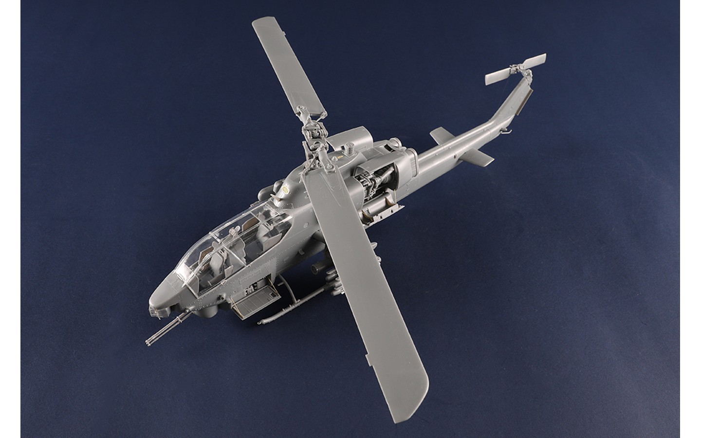 AH-1W Super Cobra - Trumpeter 05116 | kingshobby.com