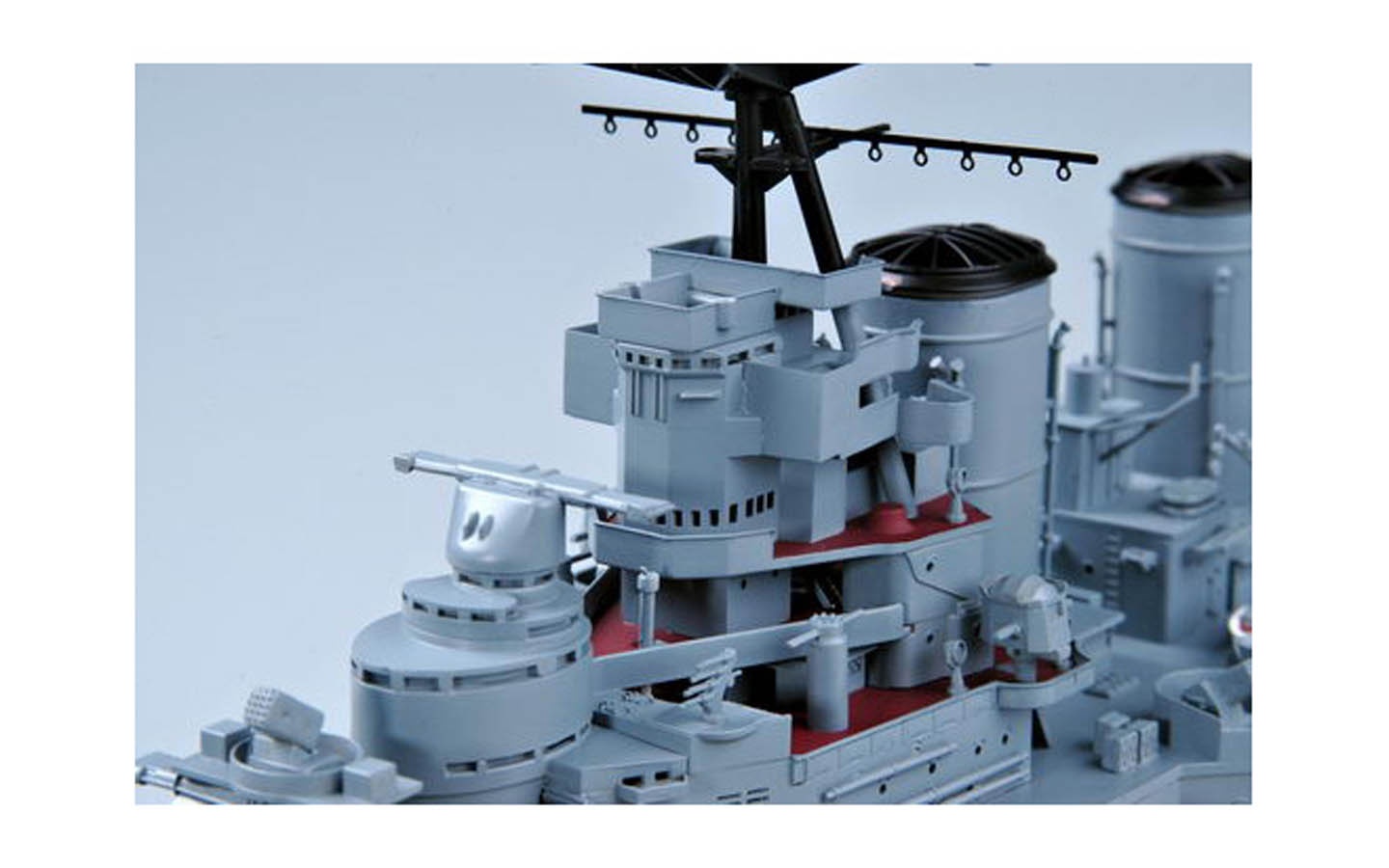 トランペッター 1/350 HMSフッド プラモデル 61gUpJnzfLL._AC_SY200_QL15_.jpg