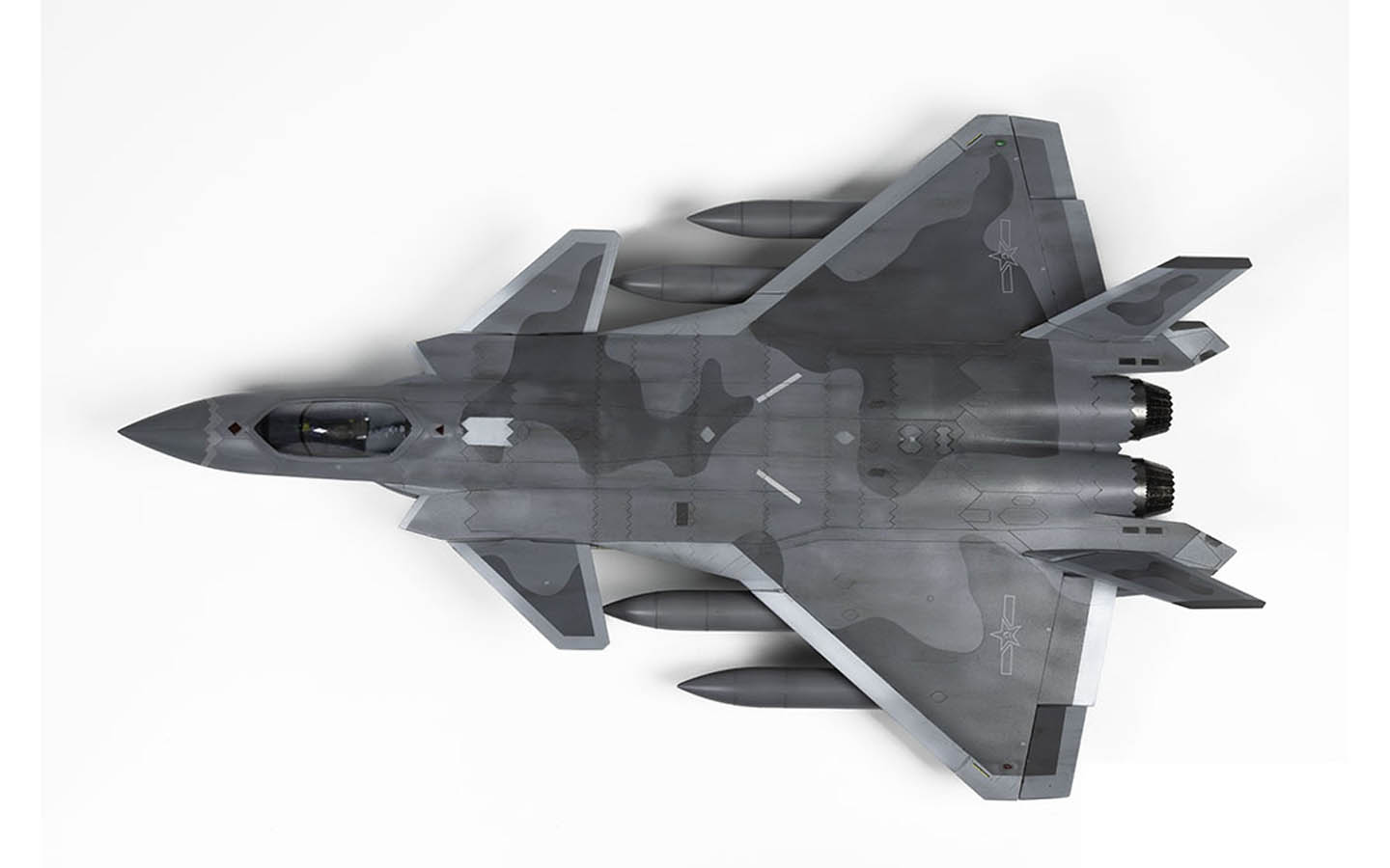 【未開封品】DragonModels1/6ApolloAstronaut2011 Chinese J-20 Mighty Dragon 05811-1/48 Series-TRUMPETER（china）