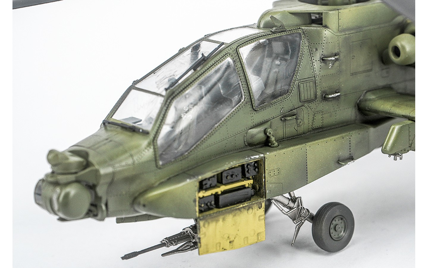 AH-64A Apache - Trumpeter 05838 | kingshobby.com