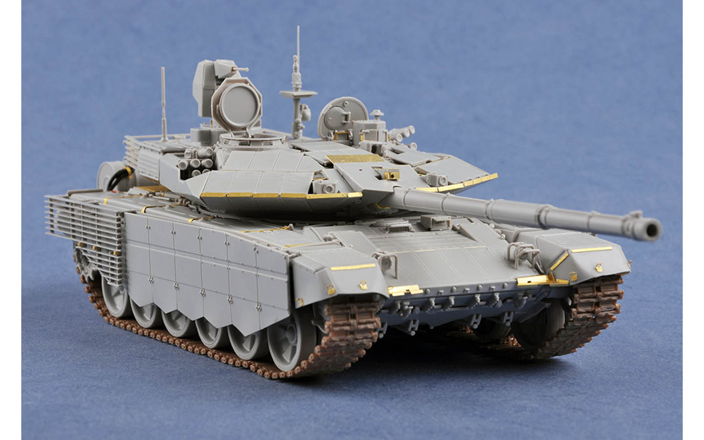 T-90S MODERNIZED (Mod 2013) 1/35キット　開封品 Trumpeter 1/35th T-90S Modernized review - YouTube