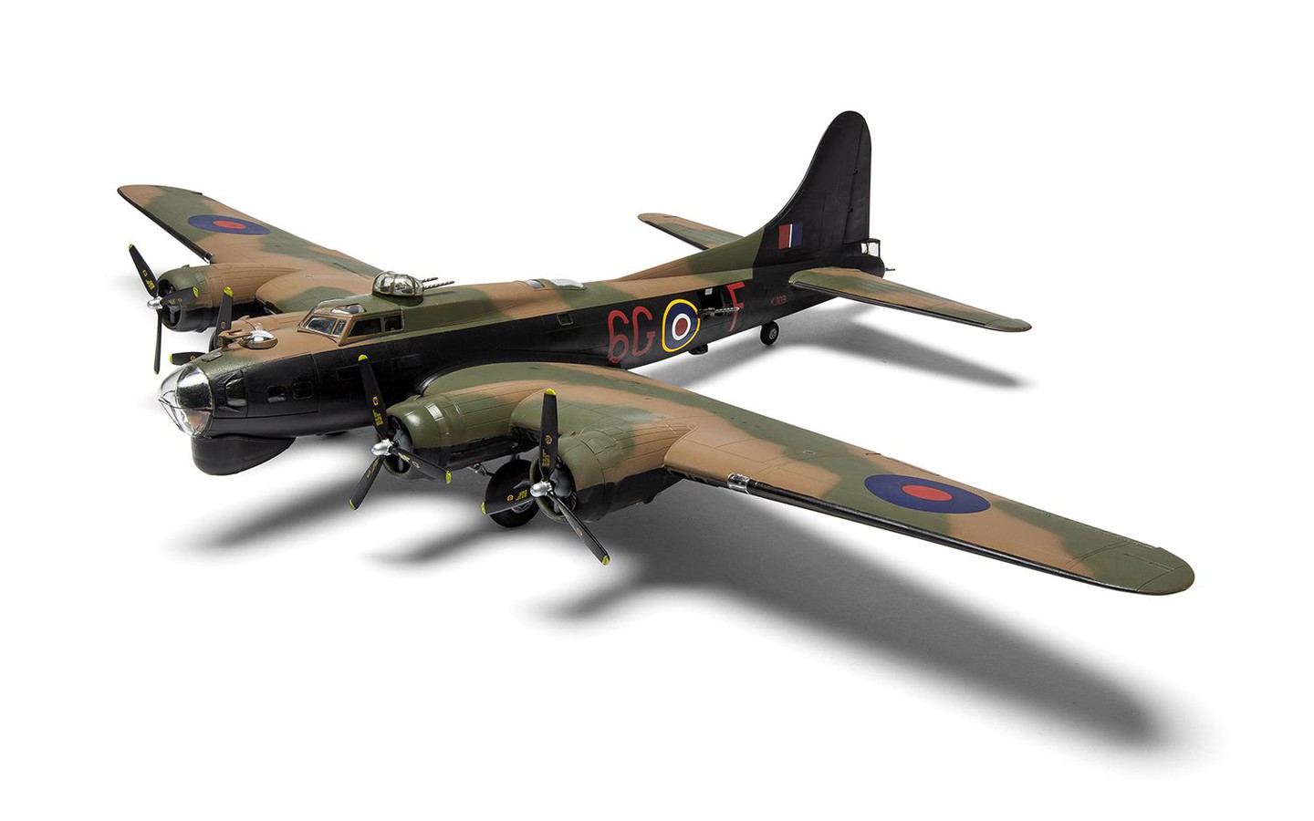 エアフィックス 1/72 ボーイング フォートレスMk.3 プラモデル X8018 n5ksbvb 1/72 ボーイング B-17G フォートレス Mk.III【X-8018A】 | エア