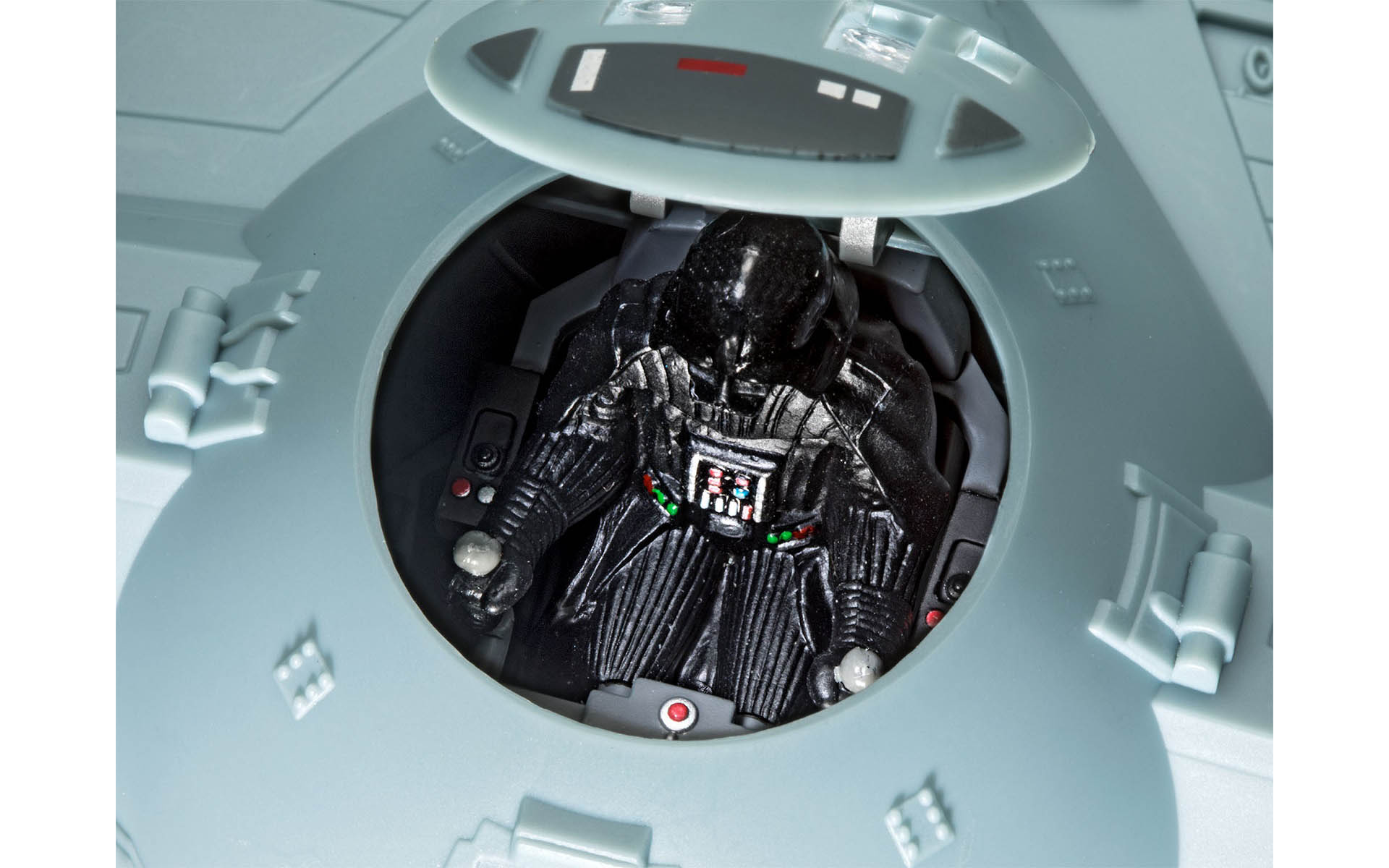 darth vader's tie fighter revell