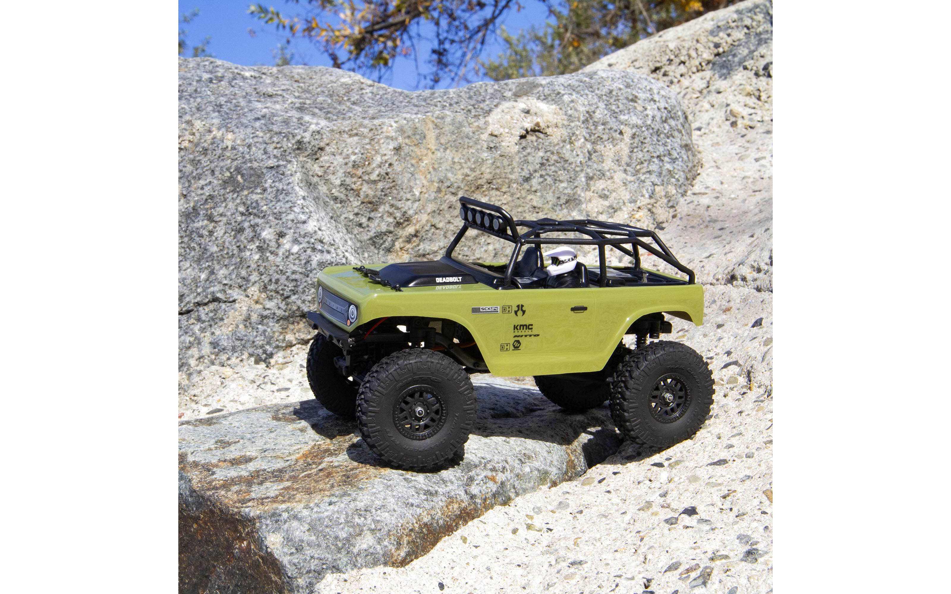SCX24 Deadbolt 4WD Rock Crawler Brushed RTR, Green - Axial