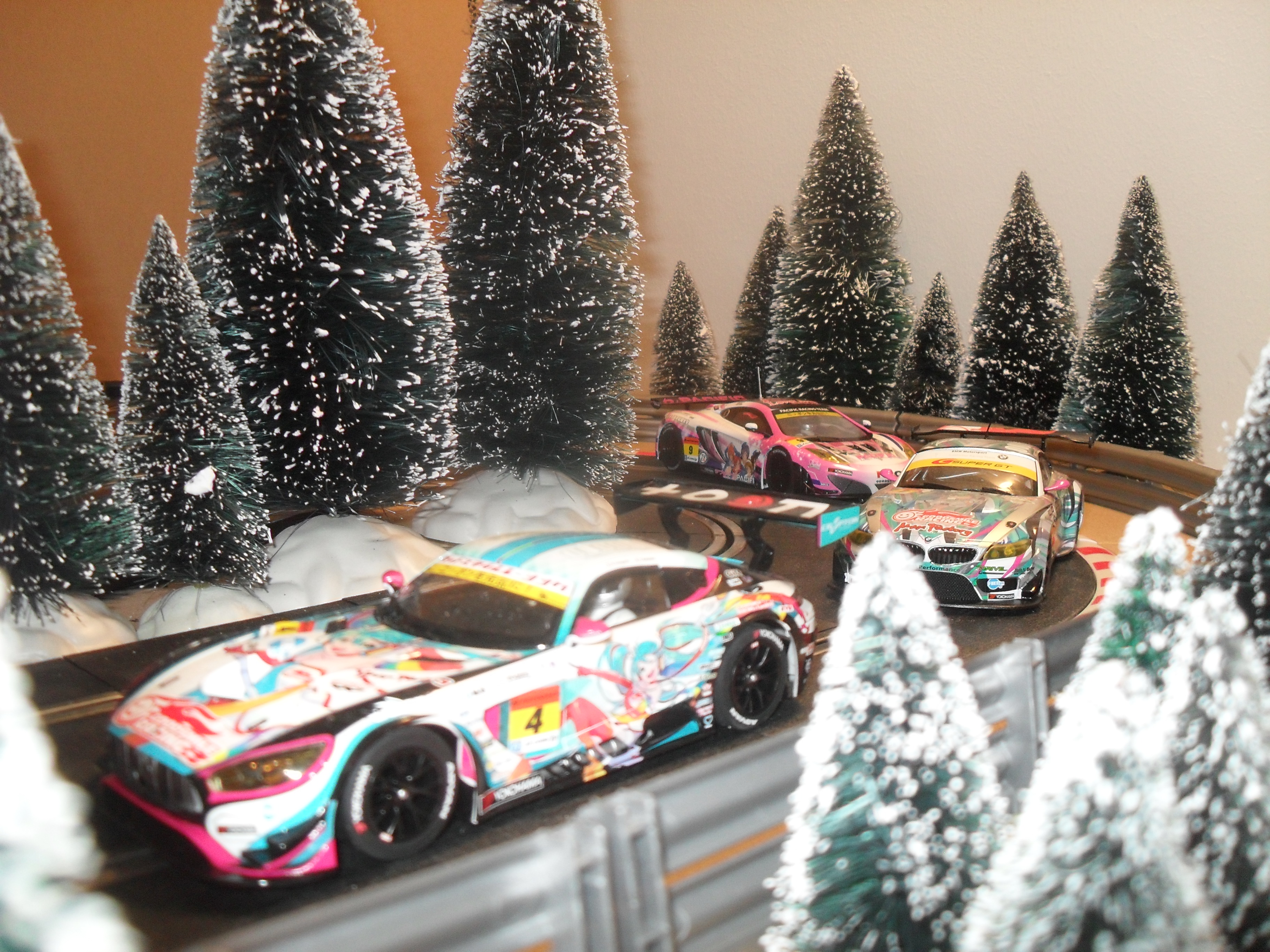 Mercedes AMG GT3 (Anime) - Scalextric C3852 | kingshobby.com