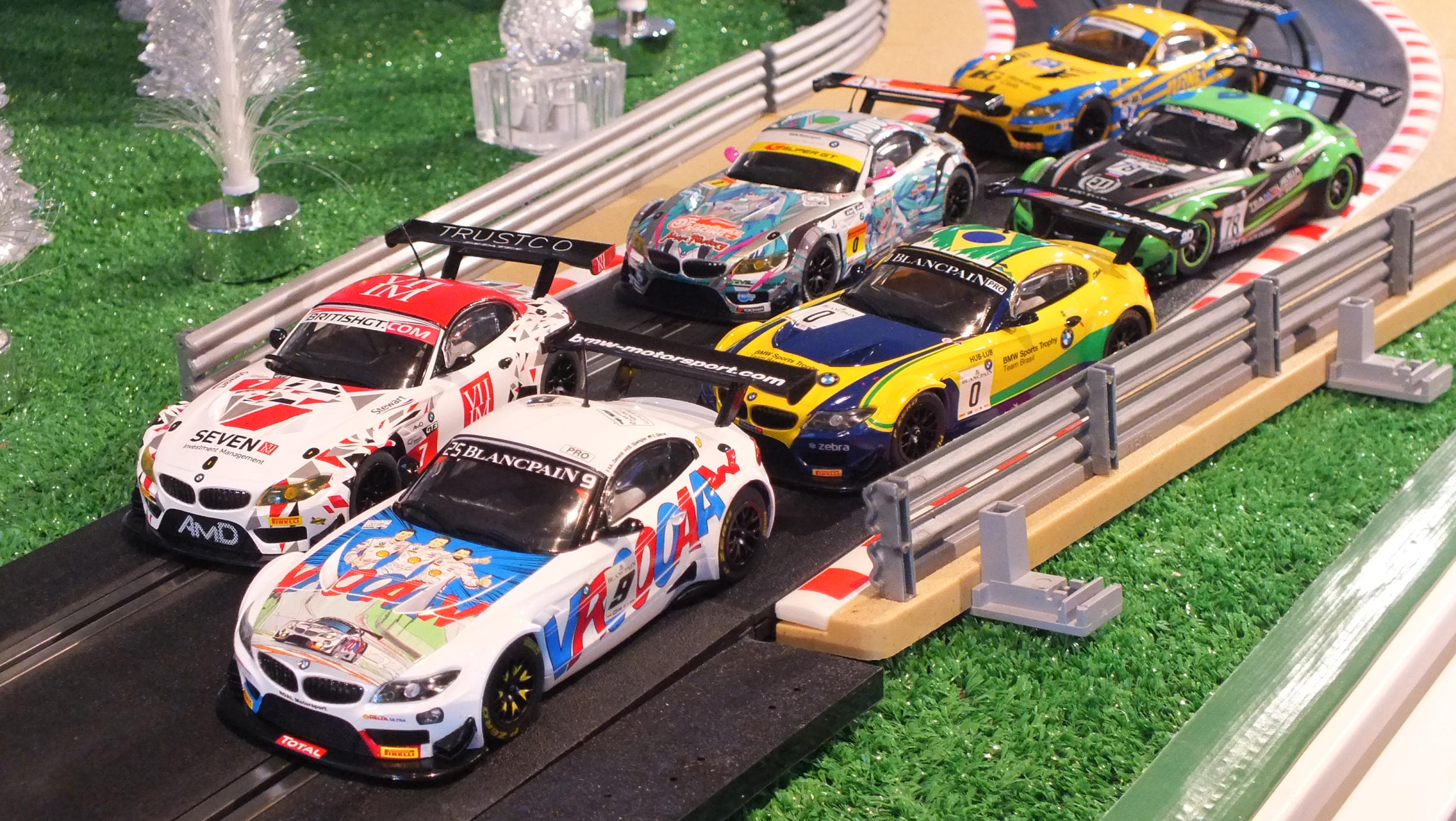 scalextric bmw z4 gt3