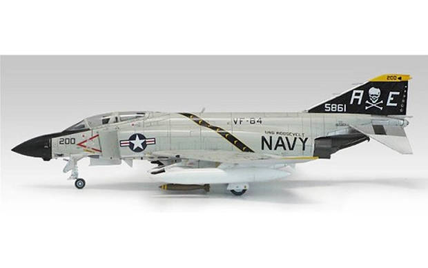Academy 1/48 Scale USN F-4J Phantom II VF-84 Jolly Rogers Plastic