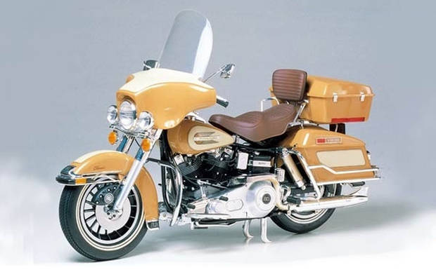 ハーレーダビットソン　FLH Classic 1/6 1:6 Scale Tamiya Harley Davidson FLH Classic | eBay